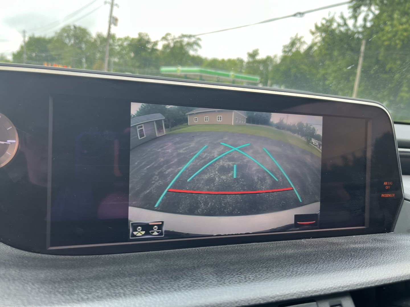 2021 Gray /Gray Lexus ES 250 Premium (58AD11D17MU) with an 2.5L I4 DOHC 16V engine, Automatic transmission, located at 11115 Chardon Rd. , Chardon, OH, 44024, (440) 214-9705, 41.580246, -81.241943- Photo#25