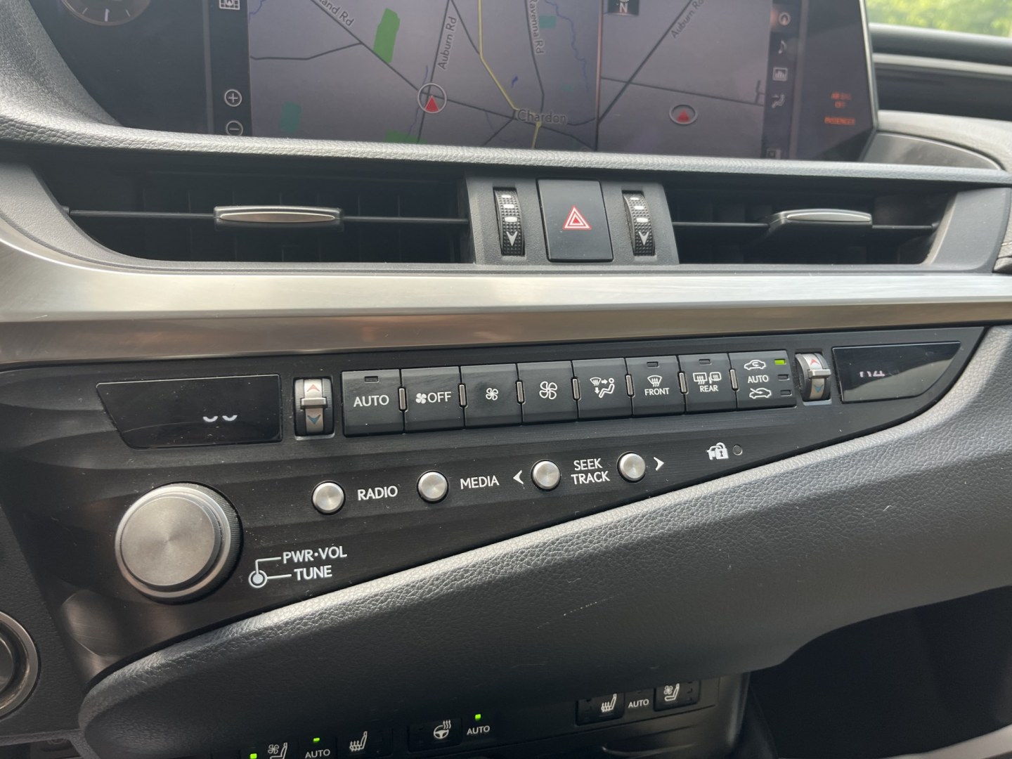 2021 Gray /Gray Lexus ES 250 Premium (58AD11D17MU) with an 2.5L I4 DOHC 16V engine, Automatic transmission, located at 11115 Chardon Rd. , Chardon, OH, 44024, (440) 214-9705, 41.580246, -81.241943- Photo#26