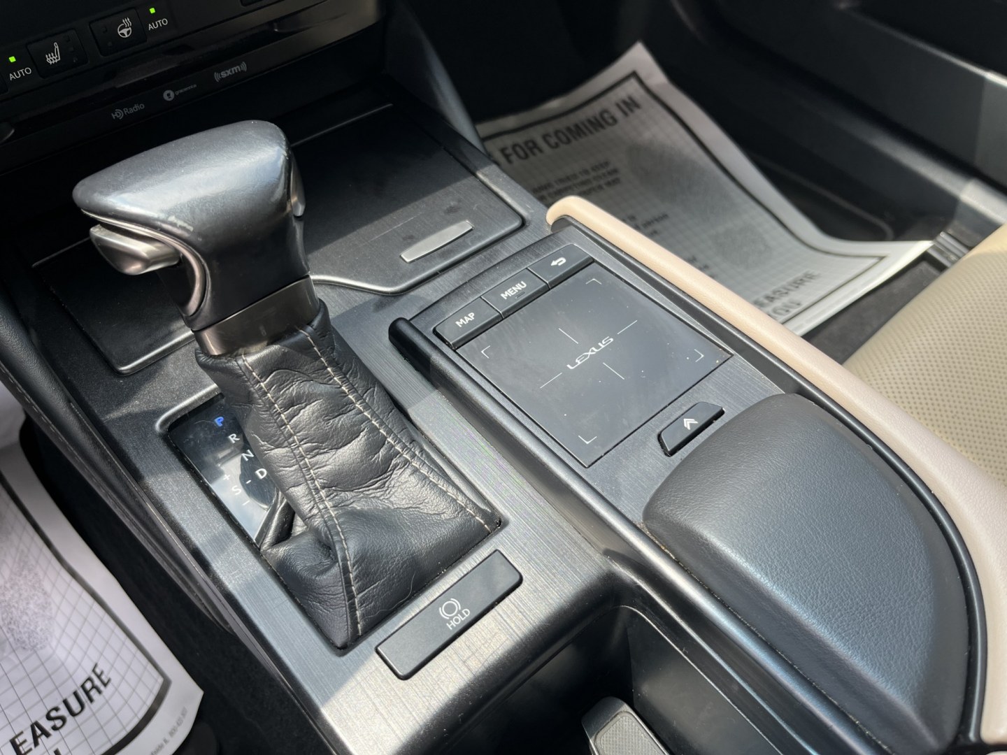 2021 Gray /Gray Lexus ES 250 Premium (58AD11D17MU) with an 2.5L I4 DOHC 16V engine, Automatic transmission, located at 11115 Chardon Rd. , Chardon, OH, 44024, (440) 214-9705, 41.580246, -81.241943- Photo#28