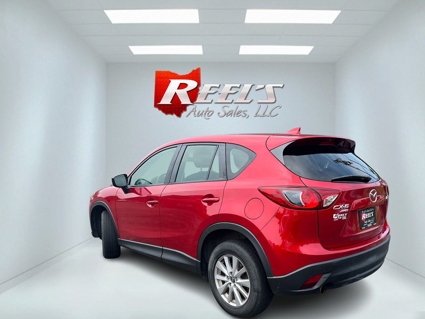 2016 Red /Black Mazda CX-5 Sport AWD (JM3KE4BY8G0) with an 2.5L I4 DOHC 16V engine, Automatic transmission, located at 11115 Chardon Rd. , Chardon, OH, 44024, (440) 214-9705, 41.580246, -81.241943 - 2016 Mazda CX-5 Sport AWD – Efficient Compact SUV with Sporty Handling and Soul Red Style! This 2016 Mazda CX-5 Sport AWD is a fun-to-drive and fuel-efficient compact crossover that offers engaging performance and everyday practicality. Powered by a smooth 2.5L I4 engine paired with a responsive- Photo#9