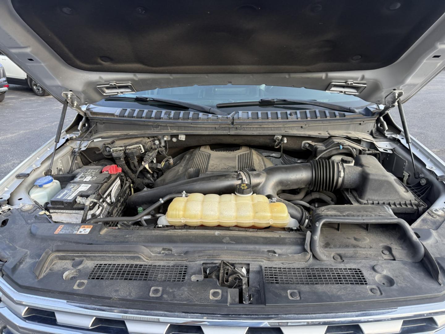 2019 Silver /Black Ford Expedition MAX Limited 4WD (1FMJK2AT3KE) with an 3.5L V6 DOHC 24V TWIN TURBO engine, Automatic transmission, located at 547 E. Main St., Orwell, OH, 44076, (440) 437-5893, 41.535435, -80.847855 - 2019 Ford Expedition Max Limited 4WD – Spacious 3-Row Luxury SUV with Twin-Turbo Power and Premium Comfort! This 2019 Ford Expedition Max Limited 4WD is a commanding full-size SUV that offers massive interior space, strong performance, and upscale luxury. Powered by the potent 3.5L Twin-Turbo Eco- Photo#5