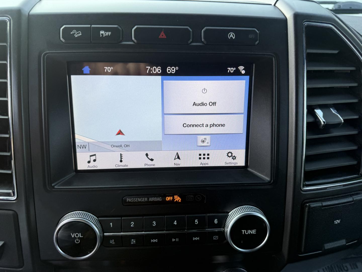 2019 Silver /Black Ford Expedition MAX Limited 4WD (1FMJK2AT3KE) with an 3.5L V6 DOHC 24V TWIN TURBO engine, Automatic transmission, located at 547 E. Main St., Orwell, OH, 44076, (440) 437-5893, 41.535435, -80.847855 - 2019 Ford Expedition Max Limited 4WD – Spacious 3-Row Luxury SUV with Twin-Turbo Power and Premium Comfort! This 2019 Ford Expedition Max Limited 4WD is a commanding full-size SUV that offers massive interior space, strong performance, and upscale luxury. Powered by the potent 3.5L Twin-Turbo Eco- Photo#16