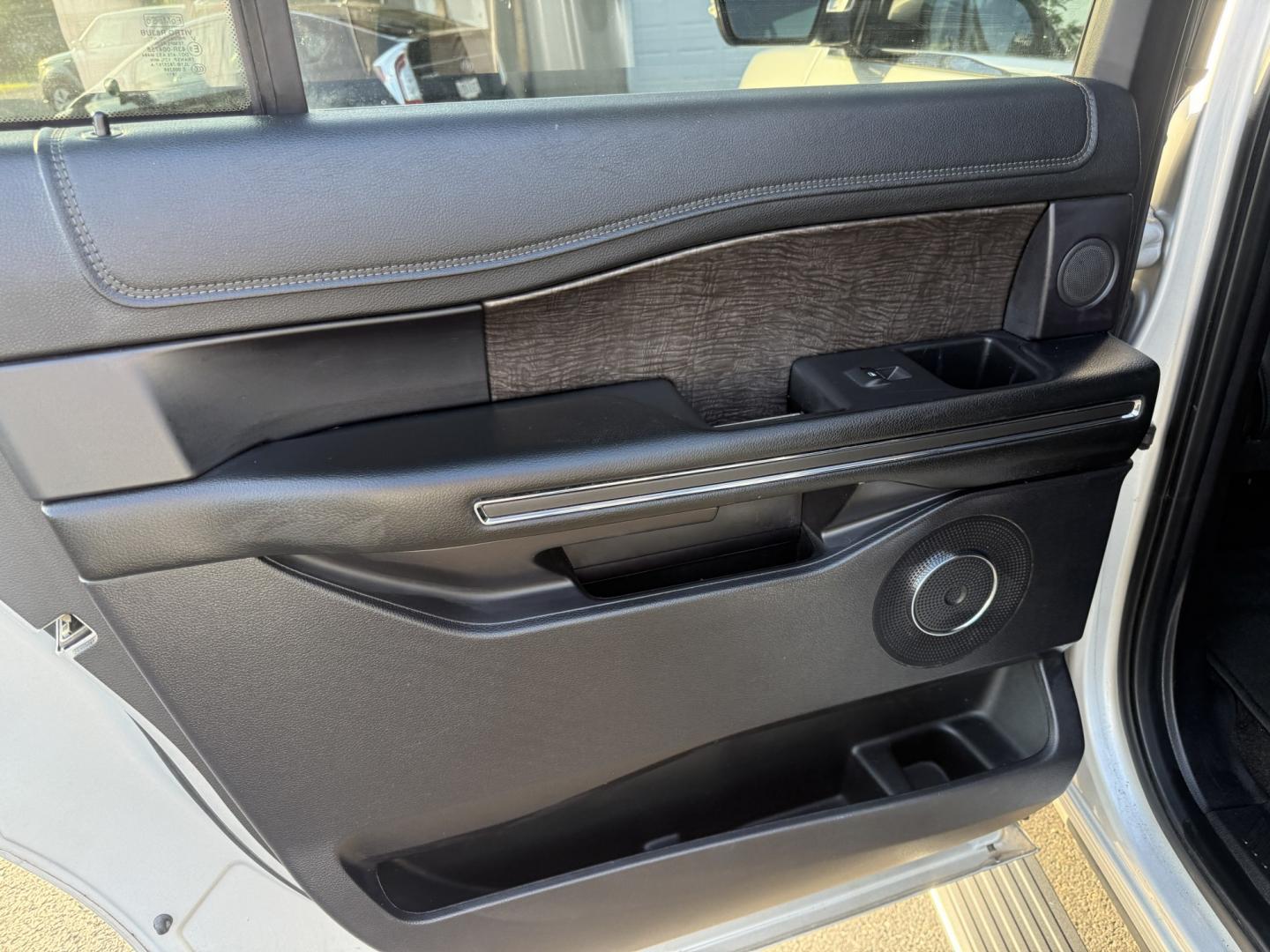 2019 Silver /Black Ford Expedition MAX Limited 4WD (1FMJK2AT3KE) with an 3.5L V6 DOHC 24V TWIN TURBO engine, Automatic transmission, located at 547 E. Main St., Orwell, OH, 44076, (440) 437-5893, 41.535435, -80.847855 - 2019 Ford Expedition Max Limited 4WD – Spacious 3-Row Luxury SUV with Twin-Turbo Power and Premium Comfort! This 2019 Ford Expedition Max Limited 4WD is a commanding full-size SUV that offers massive interior space, strong performance, and upscale luxury. Powered by the potent 3.5L Twin-Turbo Eco- Photo#40