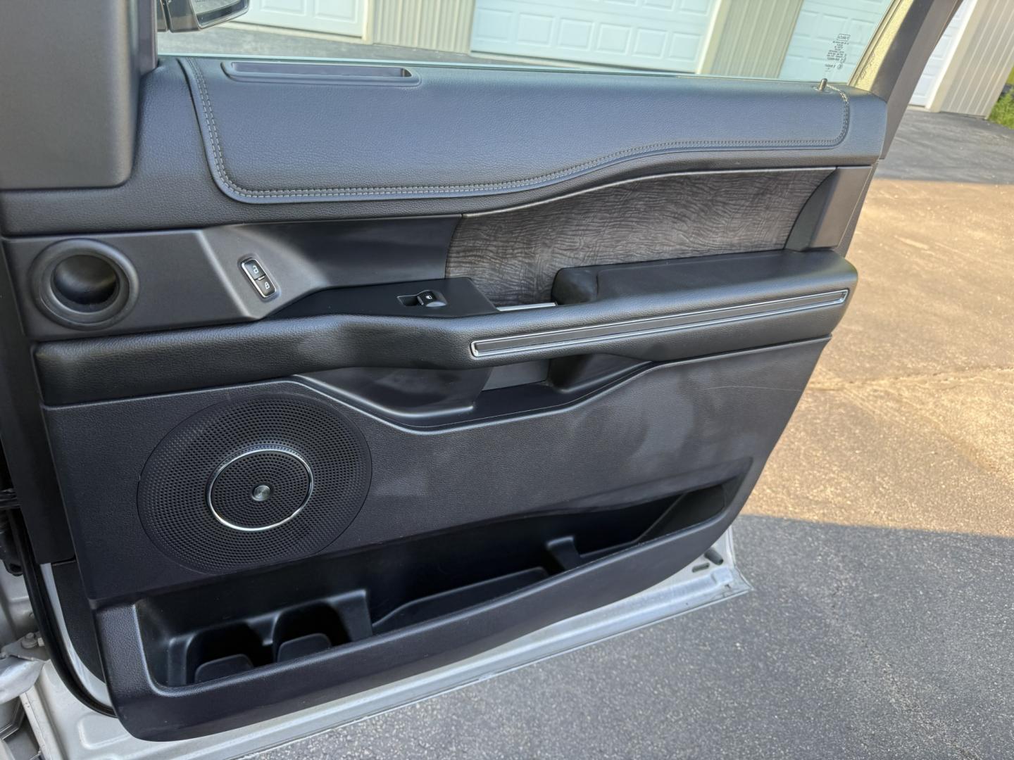2019 Silver /Black Ford Expedition MAX Limited 4WD (1FMJK2AT3KE) with an 3.5L V6 DOHC 24V TWIN TURBO engine, Automatic transmission, located at 547 E. Main St., Orwell, OH, 44076, (440) 437-5893, 41.535435, -80.847855 - 2019 Ford Expedition Max Limited 4WD – Spacious 3-Row Luxury SUV with Twin-Turbo Power and Premium Comfort! This 2019 Ford Expedition Max Limited 4WD is a commanding full-size SUV that offers massive interior space, strong performance, and upscale luxury. Powered by the potent 3.5L Twin-Turbo Eco- Photo#47