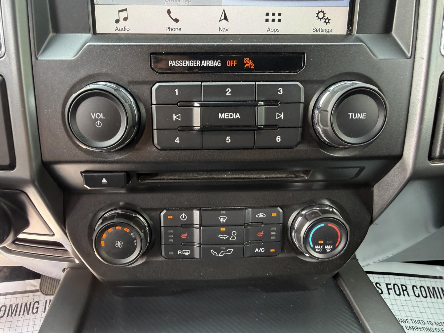 2018 Gray /Black Ford F-150 XLT SuperCrew 5.5-ft. Bed 4WD (1FTEW1EP4JF) with an 2.7L V6 DOHC 24V TWIN TURBO engine, Automatic transmission, located at 547 E. Main St., Orwell, OH, 44076, (440) 437-5893, 41.535435, -80.847855 - 2018 Ford F-150 XLT Crew Cab 4WD – Sporty Twin-Turbo Power with Fresh All-Terrain Tires and Modern Tech! This 2018 Ford F-150 XLT Crew Cab 4WD is a sharp, well-equipped full-size truck that offers strong performance and practical features. Powered by a responsive 2.7L Twin-Turbo EcoBoost V6 engin- Photo#18