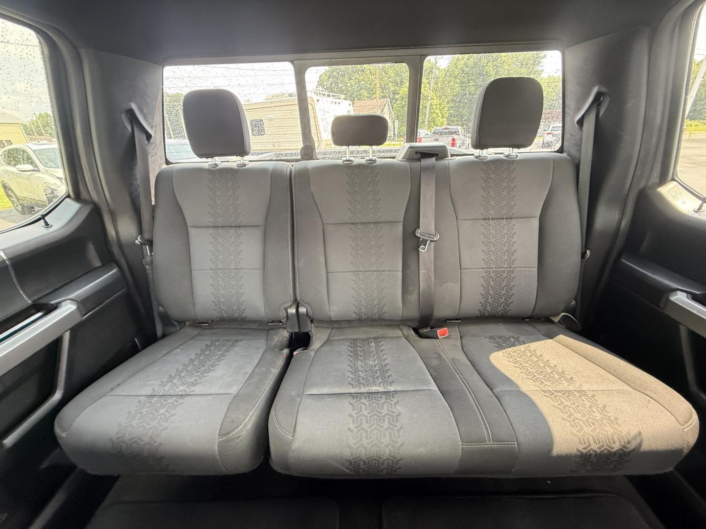 2018 Gray /Black Ford F-150 XLT SuperCrew 5.5-ft. Bed 4WD (1FTEW1EP4JF) with an 2.7L V6 DOHC 24V TWIN TURBO engine, Automatic transmission, located at 547 E. Main St., Orwell, OH, 44076, (440) 437-5893, 41.535435, -80.847855 - 2018 Ford F-150 XLT Crew Cab 4WD – Sporty Twin-Turbo Power with Fresh All-Terrain Tires and Modern Tech! This 2018 Ford F-150 XLT Crew Cab 4WD is a sharp, well-equipped full-size truck that offers strong performance and practical features. Powered by a responsive 2.7L Twin-Turbo EcoBoost V6 engin- Photo#23