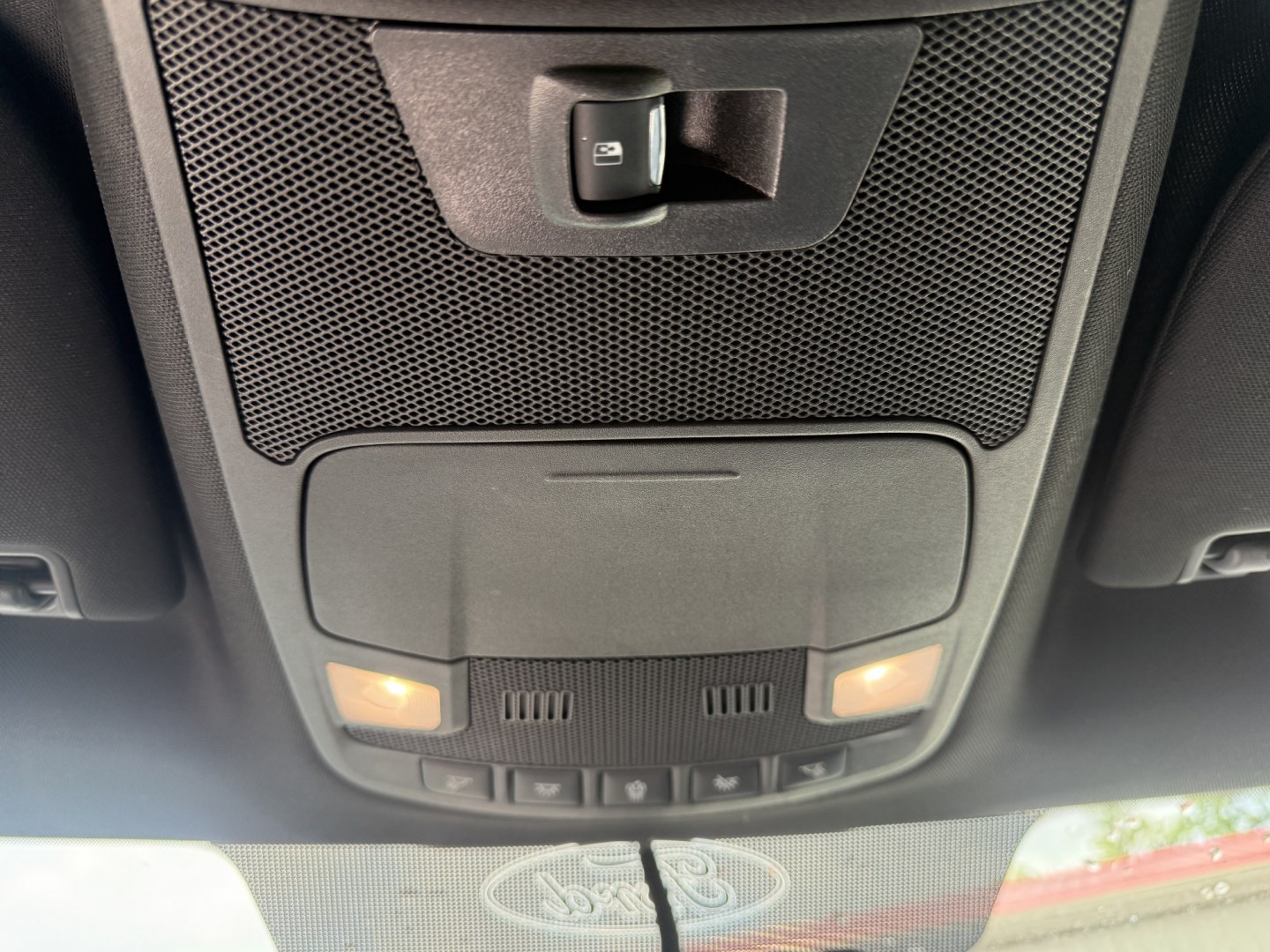2018 Gray /Black Ford F-150 XLT SuperCrew 5.5-ft. Bed 4WD (1FTEW1EP4JF) with an 2.7L V6 DOHC 24V TWIN TURBO engine, Automatic transmission, located at 547 E. Main St., Orwell, OH, 44076, (440) 437-5893, 41.535435, -80.847855 - 2018 Ford F-150 XLT Crew Cab 4WD – Sporty Twin-Turbo Power with Fresh All-Terrain Tires and Modern Tech! This 2018 Ford F-150 XLT Crew Cab 4WD is a sharp, well-equipped full-size truck that offers strong performance and practical features. Powered by a responsive 2.7L Twin-Turbo EcoBoost V6 engin- Photo#21