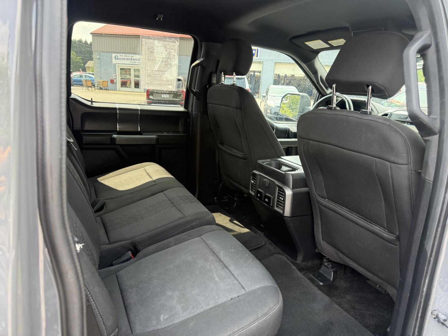 2018 Gray /Black Ford F-150 XLT SuperCrew 5.5-ft. Bed 4WD (1FTEW1EP4JF) with an 2.7L V6 DOHC 24V TWIN TURBO engine, Automatic transmission, located at 547 E. Main St., Orwell, OH, 44076, (440) 437-5893, 41.535435, -80.847855 - 2018 Ford F-150 XLT Crew Cab 4WD – Sporty Twin-Turbo Power with Fresh All-Terrain Tires and Modern Tech! This 2018 Ford F-150 XLT Crew Cab 4WD is a sharp, well-equipped full-size truck that offers strong performance and practical features. Powered by a responsive 2.7L Twin-Turbo EcoBoost V6 engin- Photo#37