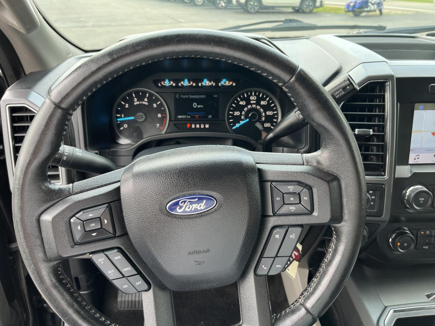 2019 Black /Gray Ford F-150 XLT SuperCrew 5.5-ft. Bed 4WD (1FTEW1EP1KF) with an 2.7L V6 DOHC 24V TWIN TURBO engine, Automatic transmission, located at 11115 Chardon Rd. , Chardon, OH, 44024, (440) 214-9705, 41.580246, -81.241943 - 2019 Ford F-150 XLT Crew Cab 4WD – Sporty Twin-Turbo Power with Towing Capability and Modern Tech! This 2019 Ford F-150 XLT Crew Cab 4WD is a sharp, well-equipped full-size truck that offers strong performance and practical features. Powered by a responsive 2.7L Twin-Turbo EcoBoost V6 engine pair- Photo#20