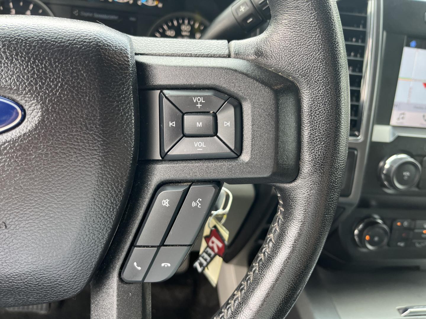 2019 Black /Gray Ford F-150 XLT SuperCrew 5.5-ft. Bed 4WD (1FTEW1EP1KF) with an 2.7L V6 DOHC 24V TWIN TURBO engine, Automatic transmission, located at 11115 Chardon Rd. , Chardon, OH, 44024, (440) 214-9705, 41.580246, -81.241943 - 2019 Ford F-150 XLT Crew Cab 4WD – Sporty Twin-Turbo Power with Towing Capability and Modern Tech! This 2019 Ford F-150 XLT Crew Cab 4WD is a sharp, well-equipped full-size truck that offers strong performance and practical features. Powered by a responsive 2.7L Twin-Turbo EcoBoost V6 engine pair- Photo#22