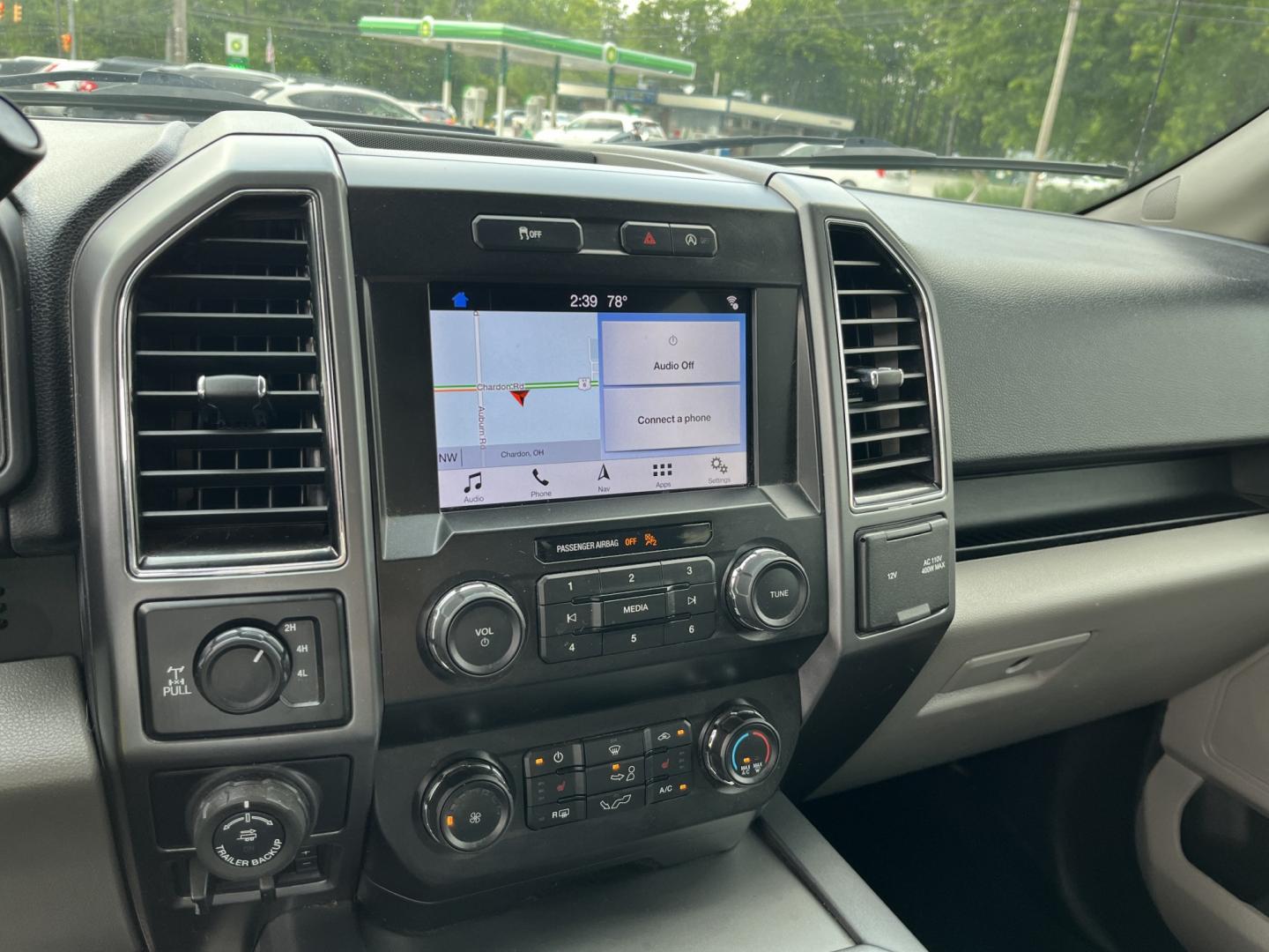 2019 Black /Gray Ford F-150 XLT SuperCrew 5.5-ft. Bed 4WD (1FTEW1EP1KF) with an 2.7L V6 DOHC 24V TWIN TURBO engine, Automatic transmission, located at 11115 Chardon Rd. , Chardon, OH, 44024, (440) 214-9705, 41.580246, -81.241943 - 2019 Ford F-150 XLT Crew Cab 4WD – Sporty Twin-Turbo Power with Towing Capability and Modern Tech! This 2019 Ford F-150 XLT Crew Cab 4WD is a sharp, well-equipped full-size truck that offers strong performance and practical features. Powered by a responsive 2.7L Twin-Turbo EcoBoost V6 engine pair- Photo#24