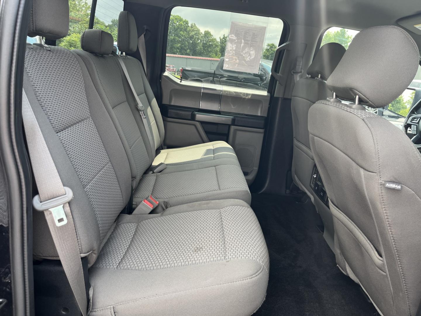 2019 Black /Gray Ford F-150 XLT SuperCrew 5.5-ft. Bed 4WD (1FTEW1EP1KF) with an 2.7L V6 DOHC 24V TWIN TURBO engine, Automatic transmission, located at 11115 Chardon Rd. , Chardon, OH, 44024, (440) 214-9705, 41.580246, -81.241943 - 2019 Ford F-150 XLT Crew Cab 4WD – Sporty Twin-Turbo Power with Towing Capability and Modern Tech! This 2019 Ford F-150 XLT Crew Cab 4WD is a sharp, well-equipped full-size truck that offers strong performance and practical features. Powered by a responsive 2.7L Twin-Turbo EcoBoost V6 engine pair- Photo#33