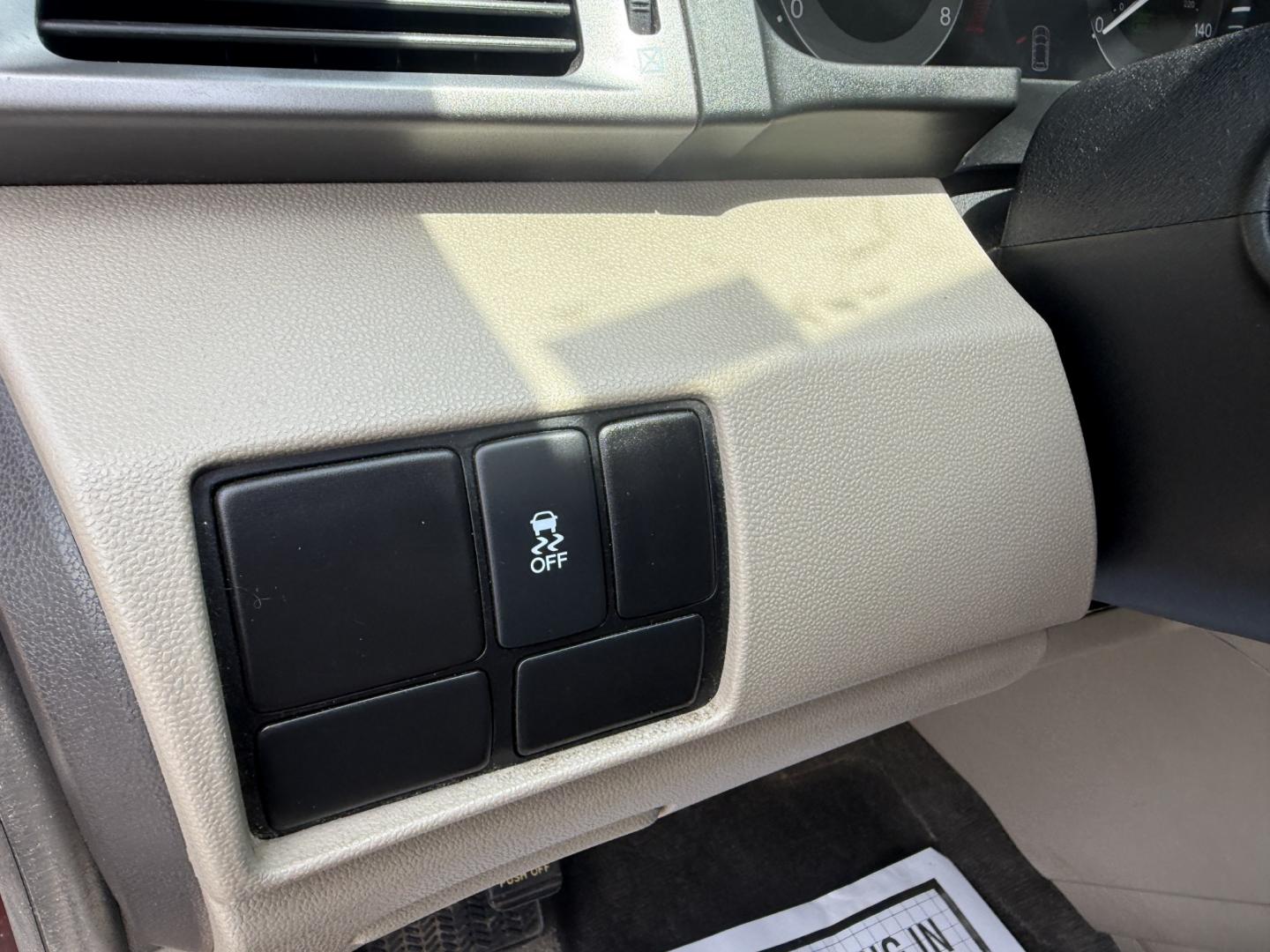2014 Red /Tan Honda Odyssey LX (5FNRL5H28EB) with an 3.5L V6 SOHC 24V engine, Automatic transmission, located at 547 E. Main St., Orwell, OH, 44076, (440) 437-5893, 41.535435, -80.847855 - 2014 Honda Odyssey LX – Spacious Family Minivan with Fresh Tires and Reliable V6 Power! This 2014 Honda Odyssey LX is a practical and family-friendly minivan that offers generous space and dependable performance. Powered by a smooth 3.5L V6 engine paired with a responsive 6-speed automatic transm- Photo#11