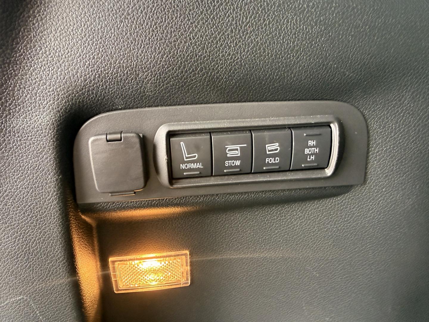 2019 Black /Black Ford Explorer Sport 4WD (1FM5K8GT5KG) with an 3.5L V6 DOHC 24V TWIN TURBO engine, Automatic transmission, located at 547 E. Main St., Orwell, OH, 44076, (440) 437-5893, 41.535435, -80.847855 - 2019 Ford Explorer Sport 4WD – Performance-Oriented 3-Row SUV with Twin-Turbo Power and Premium Features! This 2019 Ford Explorer Sport 4WD is a sporty and capable 3-row SUV that offers strong performance and upscale comfort. Powered by a potent 3.5L Twin-Turbo EcoBoost V6 engine paired with a sm- Photo#27