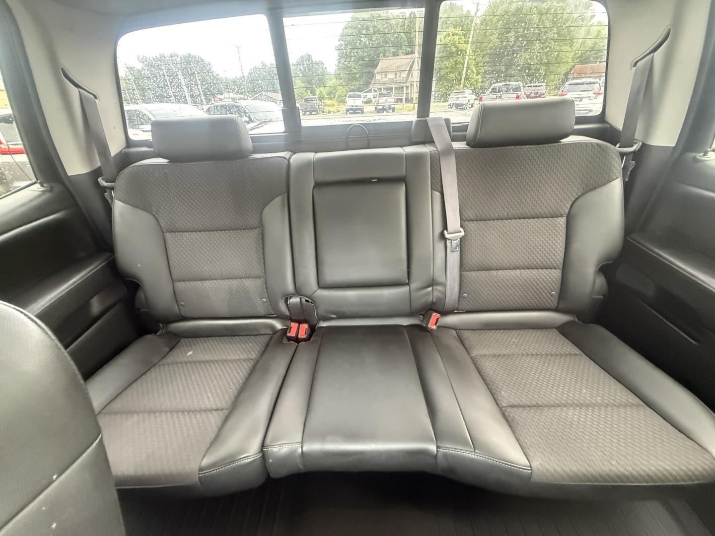 2015 White /Black GMC Sierra 1500 SLE Crew Cab Short Box 4WD (3GTU2UEC0FG) with an 5.3L V8 OHV 16V FFV engine, 6-Speed Automatic transmission, located at 547 E. Main St., Orwell, OH, 44076, (440) 437-5893, 41.535435, -80.847855 - 2015 GMC Sierra 1500 SLE Crew Cab 4WD – Strong V8 Power with Towing Capability and All-Terrain Package! This 2015 GMC Sierra 1500 SLE Crew Cab 4WD is a capable and well-equipped full-size truck that’s ready for work or weekend adventures. Powered by a strong 5.3L EcoTec3 V8 engine with flex fue- Photo#20