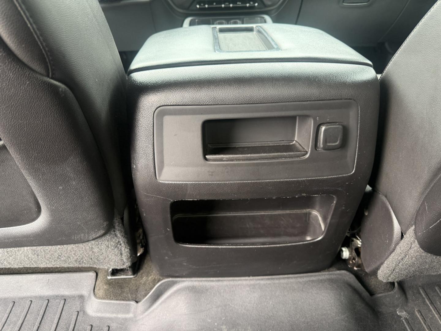 2015 White /Black GMC Sierra 1500 SLE Crew Cab Short Box 4WD (3GTU2UEC0FG) with an 5.3L V8 OHV 16V FFV engine, 6-Speed Automatic transmission, located at 547 E. Main St., Orwell, OH, 44076, (440) 437-5893, 41.535435, -80.847855 - 2015 GMC Sierra 1500 SLE Crew Cab 4WD – Strong V8 Power with Towing Capability and All-Terrain Package! This 2015 GMC Sierra 1500 SLE Crew Cab 4WD is a capable and well-equipped full-size truck that’s ready for work or weekend adventures. Powered by a strong 5.3L EcoTec3 V8 engine with flex fue- Photo#22