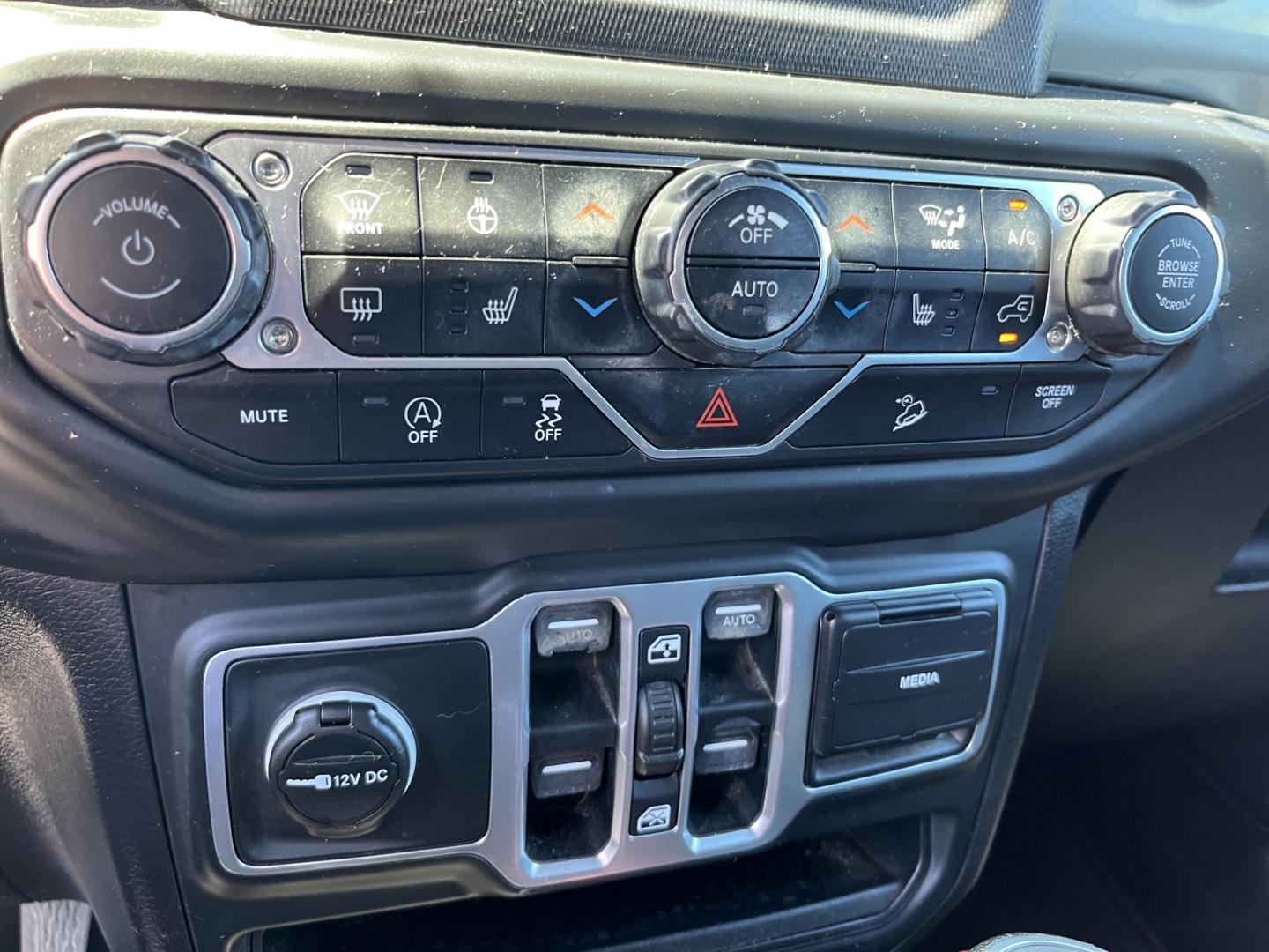 2018 Blue /Black Jeep Wrangler JL Unlimited Sahara (1C4HJXEGXJW) with an 3.6L V6 DOHC 24V engine, Automatic transmission, located at 547 E. Main St., Orwell, OH, 44076, (440) 437-5893, 41.535435, -80.847855 - 2018 Jeep Wrangler Unlimited Sahara 4WD – Iconic Off-Roader with Fresh All-Terrain Tires and Modern Features! This 2018 Jeep Wrangler Unlimited Sahara is a clean and capable 4-door that’s ready for trails or daily driving. Powered by the reliable 3.6L Pentastar V6 engine paired with a smooth 8-- Photo#27