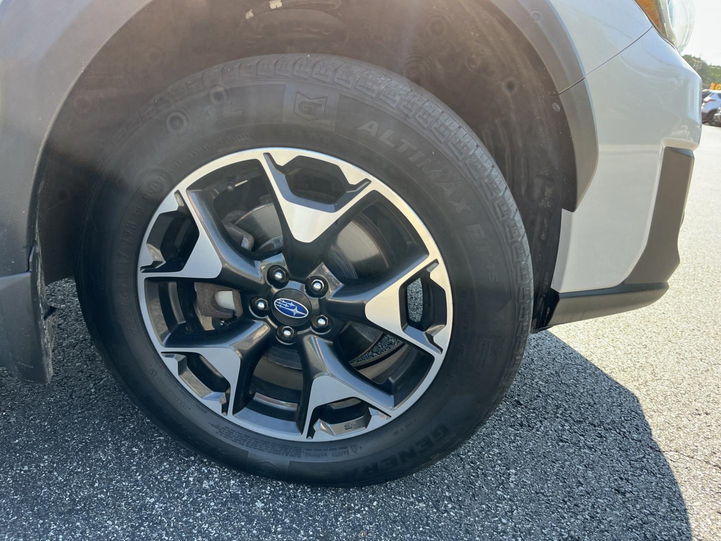 2019 White /Black Subaru Crosstrek 2.0i Premium CVT (JF2GTACC4K8) with an 2.0L H4 DOHC 16V engine, Automatic transmission, located at 11115 Chardon Rd. , Chardon, OH, 44024, (440) 214-9705, 41.580246, -81.241943 - 2019 Subaru Crosstrek 2.0i Premium AWD – Efficient All-Weather Compact with X-MODE and Modern Tech! This 2019 Subaru Crosstrek 2.0i Premium is a capable and fuel-efficient compact crossover that offers confident all-weather performance and everyday practicality. Powered by a smooth 2.0L H4 engine- Photo#4
