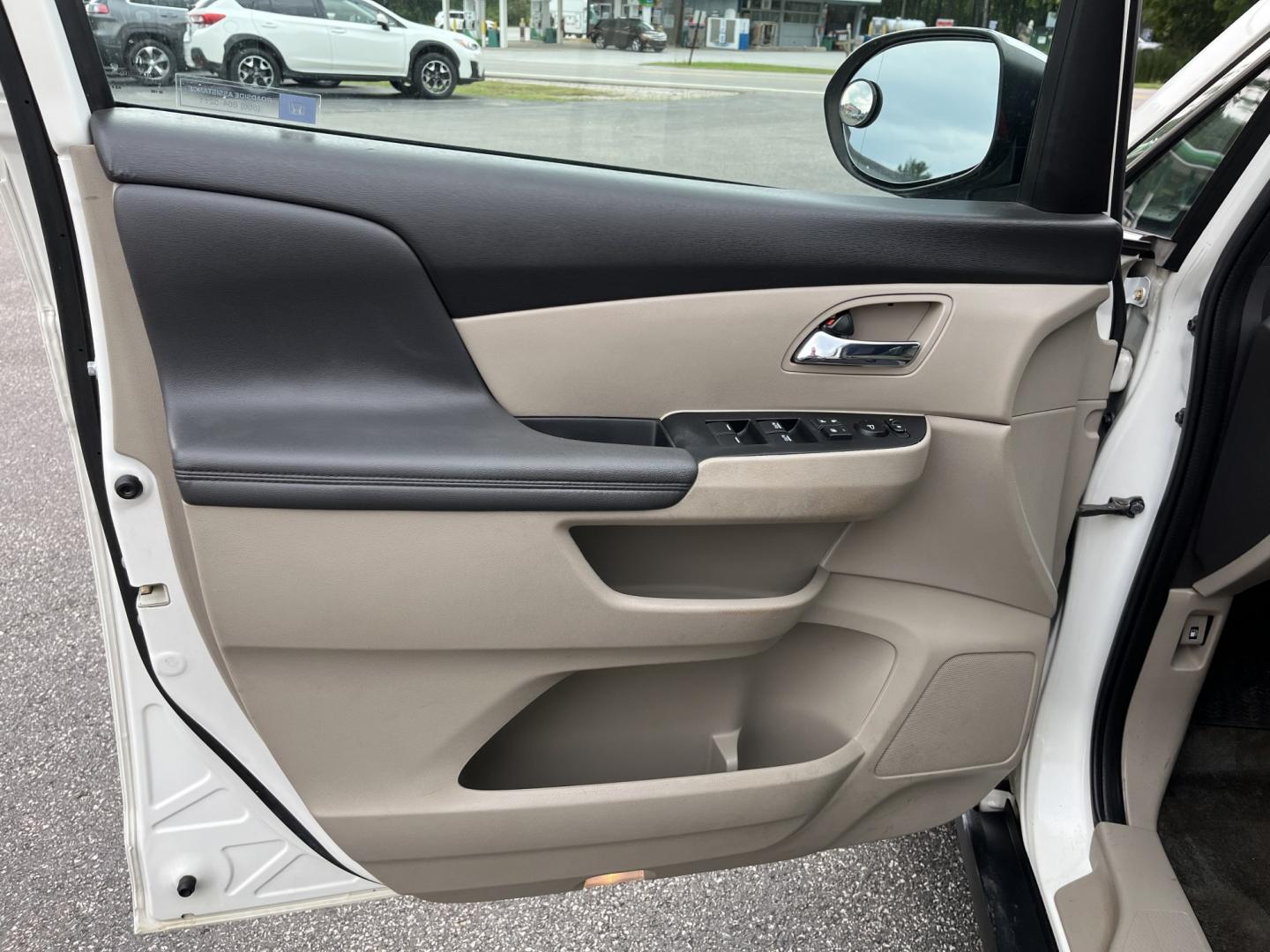 2016 White /Gray Honda Odyssey EX (5FNRL5H49GB) with an 3.5L V6 SOHC 24V engine, Automatic transmission, located at 11115 Chardon Rd. , Chardon, OH, 44024, (440) 214-9705, 41.580246, -81.241943 - 2016 Honda Odyssey EX – Spacious Family Minivan with Reliable V6 Power and Modern Features! This 2016 Honda Odyssey EX is a practical and family-friendly minivan that offers generous space and dependable performance. Powered by a smooth 3.5L V6 engine paired with a responsive 6-speed automatic tr- Photo#15
