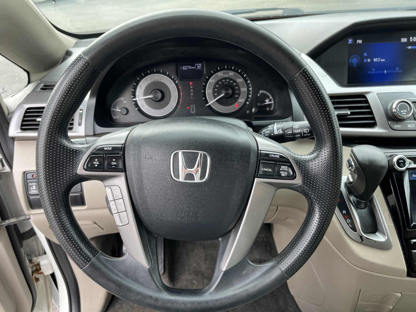 2016 White /Gray Honda Odyssey EX (5FNRL5H49GB) with an 3.5L V6 SOHC 24V engine, Automatic transmission, located at 11115 Chardon Rd. , Chardon, OH, 44024, (440) 214-9705, 41.580246, -81.241943 - 2016 Honda Odyssey EX – Spacious Family Minivan with Reliable V6 Power and Modern Features! This 2016 Honda Odyssey EX is a practical and family-friendly minivan that offers generous space and dependable performance. Powered by a smooth 3.5L V6 engine paired with a responsive 6-speed automatic tr- Photo#19