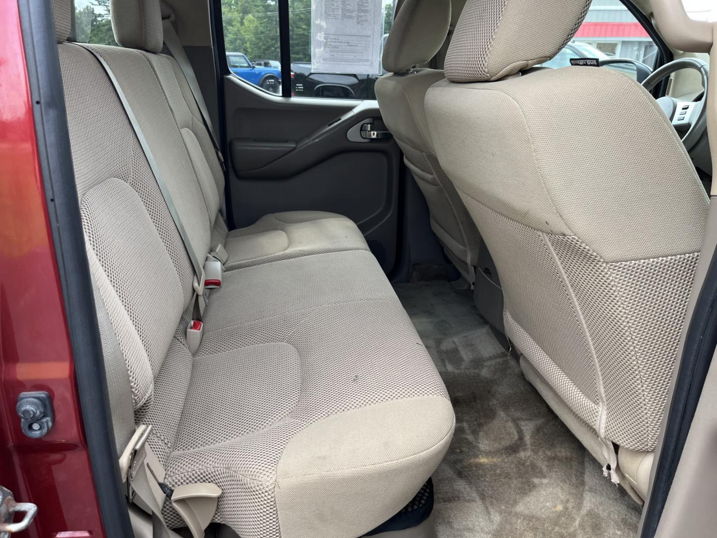 2016 Red /Gray Nissan Frontier SV Crew Cab 5AT 4WD (1N6AD0EV3GN) with an 4.0L V6 DOHC 24V engine, Automatic transmission, located at 11115 Chardon Rd. , Chardon, OH, 44024, (440) 214-9705, 41.580246, -81.241943 - 2016 Nissan Frontier SV Crew Cab 4WD – Reliable Midsize Truck with Strong V6 Power and Towing Capability! This 2016 Nissan Frontier SV Crew Cab 4WD is a tough, practical midsize truck that’s ready for work or weekend adventures. Powered by a proven 4.0L V6 engine producing 261 HP and 281 lb-ft- Photo#30