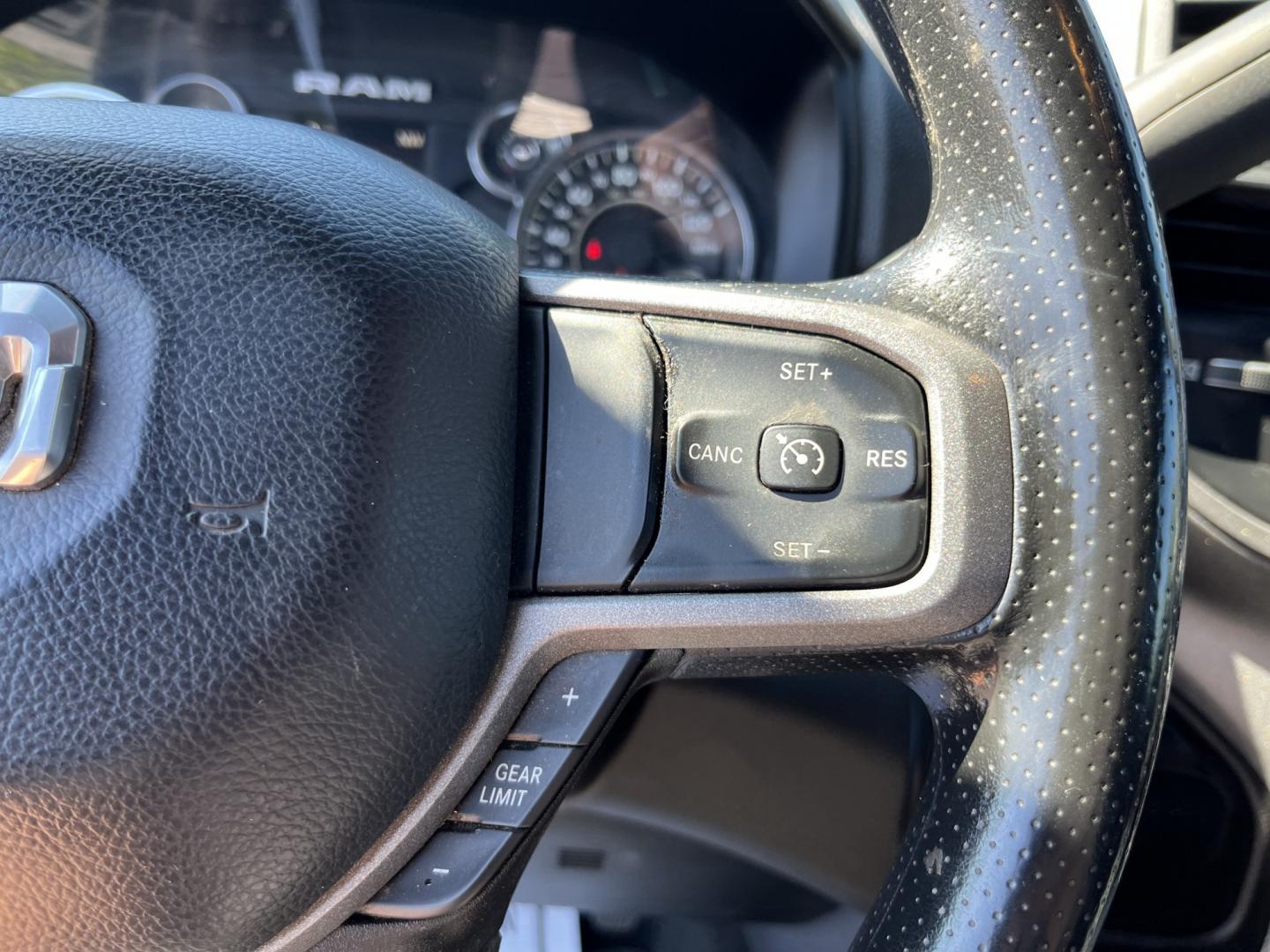 2024 Silver /Black RAM 2500 Tradesman Crew Cab SWB 4WD (3C6UR5CL9RG) with an 6.7L I6 OHV 24V TURBO DIESEL engine, Automatic transmission, located at 11115 Chardon Rd. , Chardon, OH, 44024, (440) 214-9705, 41.580246, -81.241943 - 2024 Ram 2500 Tradesman Crew Cab 4WD – Heavy-Duty Cummins Power with Massive Towing and One-Owner History! This 2024 Ram 2500 Tradesman Crew Cab 4WD is a tough, work-ready heavy-duty truck with impressive capability and one-owner history. Powered by the powerful 6.7L I6 Cummins engine producing 3- Photo#19
