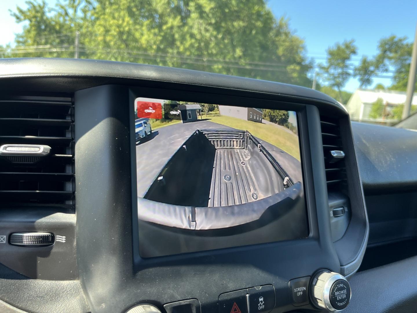 2024 Silver /Black RAM 2500 Tradesman Crew Cab SWB 4WD (3C6UR5CL9RG) with an 6.7L I6 OHV 24V TURBO DIESEL engine, Automatic transmission, located at 11115 Chardon Rd. , Chardon, OH, 44024, (440) 214-9705, 41.580246, -81.241943 - 2024 Ram 2500 Tradesman Crew Cab 4WD – Heavy-Duty Cummins Power with Massive Towing and One-Owner History! This 2024 Ram 2500 Tradesman Crew Cab 4WD is a tough, work-ready heavy-duty truck with impressive capability and one-owner history. Powered by the powerful 6.7L I6 Cummins engine producing 3- Photo#22