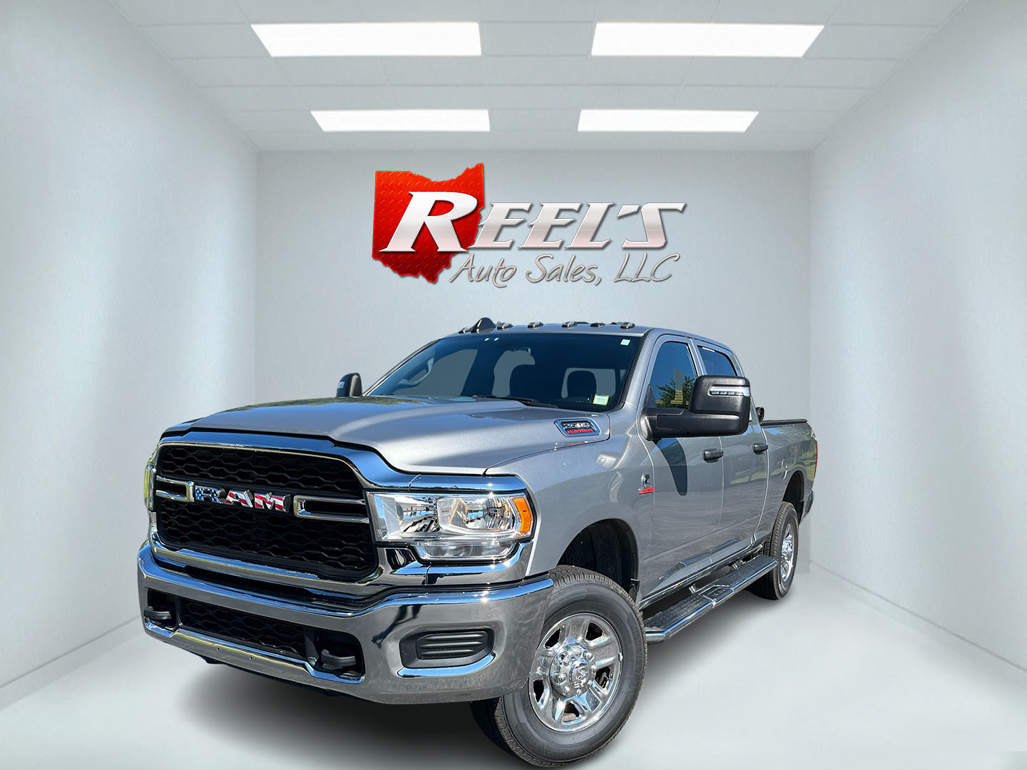photo of 2024 RAM 2500 Tradesman Crew Cab SWB 4WD
