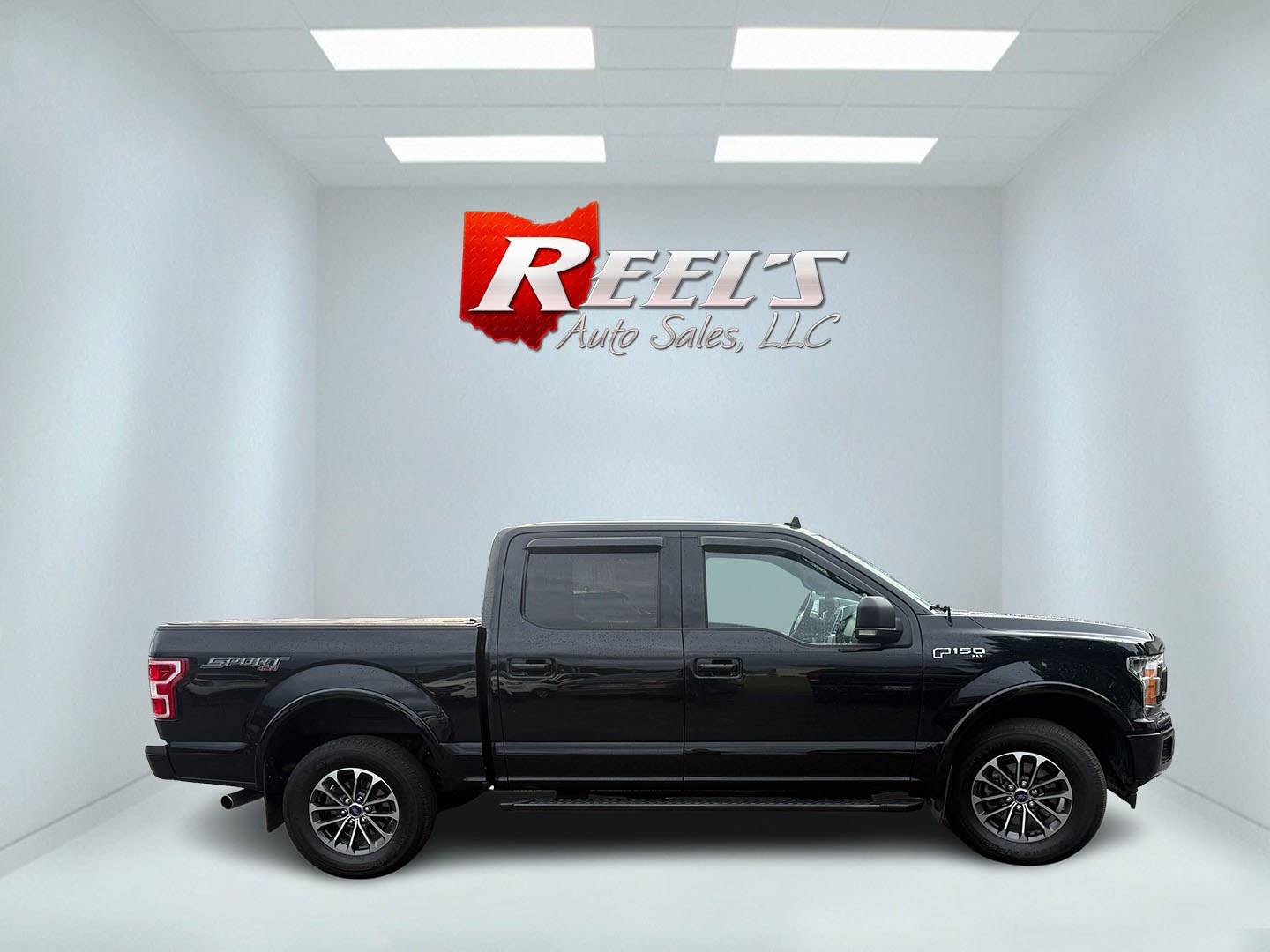 2019 Black /Black Ford F-150 XLT SuperCrew 5.5-ft. Bed 4WD (1FTEW1E51KF) with an 5.0L V8 OHV 32V engine, Automatic transmission, located at 547 E. Main St., Orwell, OH, 44076, (440) 437-5893, 41.535435, -80.847855 - 2019 Ford F-150 XLT Crew Cab 4WD – Strong Coyote V8 Power with Sport Appearance and Snow Plow Prep! This 2019 Ford F-150 XLT Crew Cab 4WD is a capable and well-equipped full-size truck that offers serious performance and practical features. Powered by the potent 5.0L Coyote V8 engine producing 39- Photo#32
