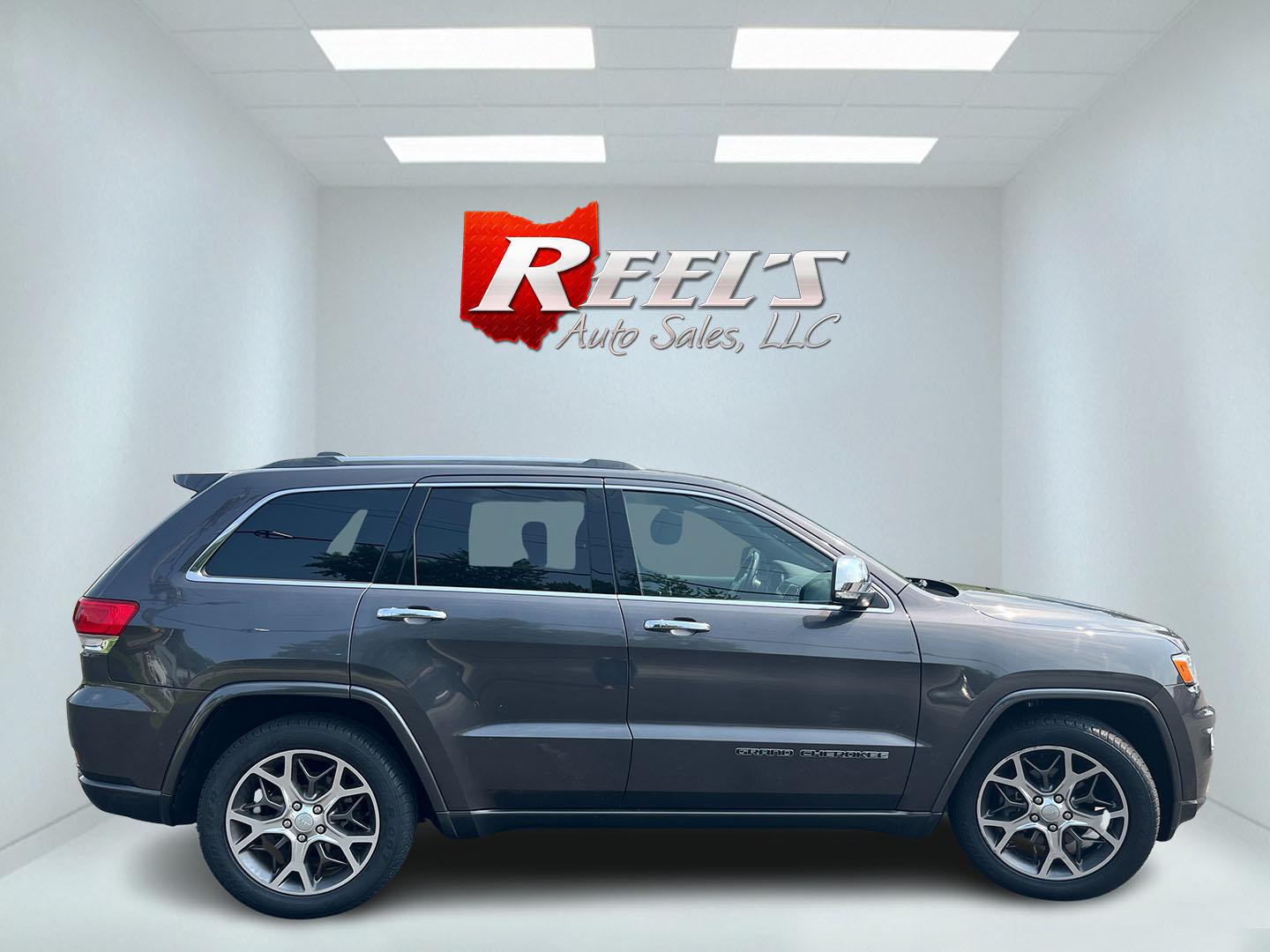 2020 Gray /Black Jeep Grand Cherokee Overland 4WD (1C4RJFCG7LC) with an 3.6L V6 DOHC 24V engine, Automatic transmission, located at 11115 Chardon Rd. , Chardon, OH, 44024, (440) 214-9705, 41.580246, -81.241943 - 2020 Jeep Grand Cherokee Overland 4WD – Refined Capability with Premium Comfort This 2020 Jeep Grand Cherokee Overland sits near the top of the lineup for a reason. The 3.6L Pentastar V6 and 8-speed automatic deliver smooth, capable power, while the advanced Quadra-Trac II 4WD, Quadra-Lift air su- Photo#6