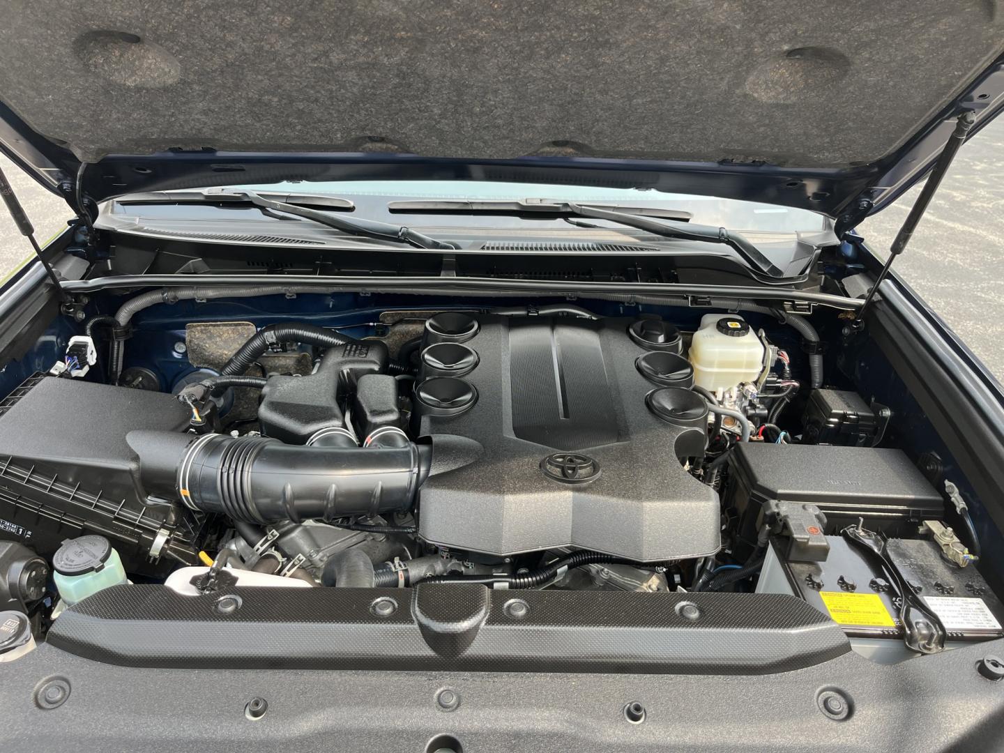 2021 Blue /Black Toyota 4Runner TRD Off-road Premium 4WD (JTERU5JR0M5) with an 4.0L V6 DOHC 24V engine, Automatic transmission, located at 11115 Chardon Rd. , Chardon, OH, 44024, (440) 214-9705, 41.580246, -81.241943- Photo#14
