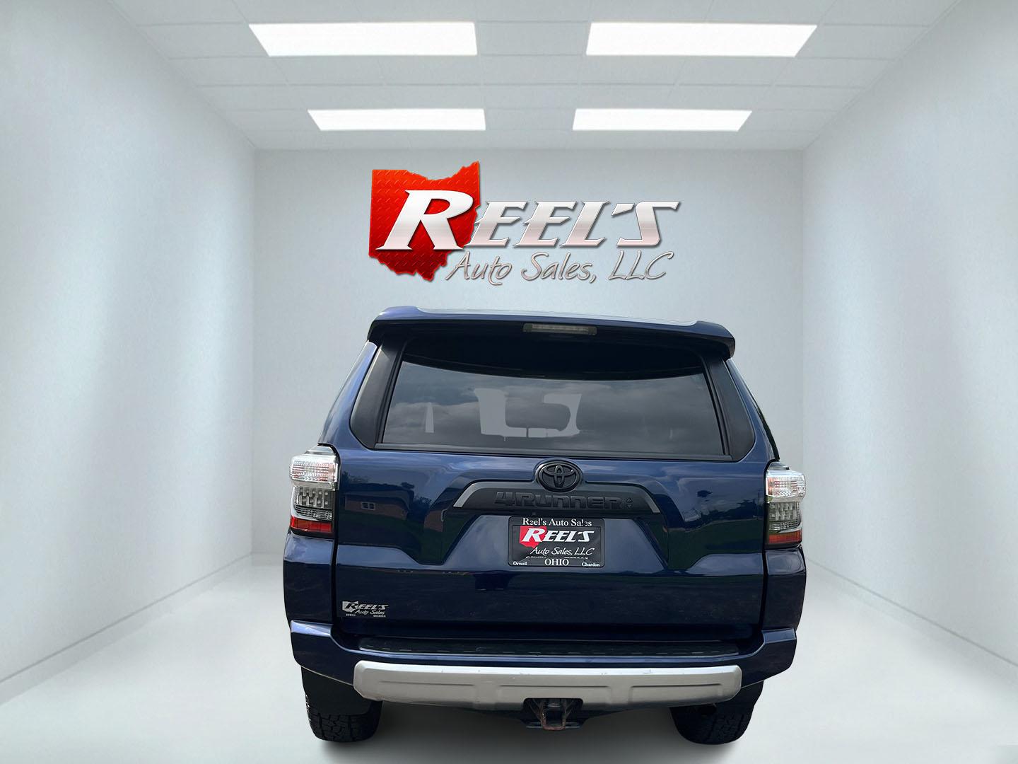 2021 Blue /Black Toyota 4Runner TRD Off-road Premium 4WD (JTERU5JR0M5) with an 4.0L V6 DOHC 24V engine, Automatic transmission, located at 11115 Chardon Rd. , Chardon, OH, 44024, (440) 214-9705, 41.580246, -81.241943- Photo#9