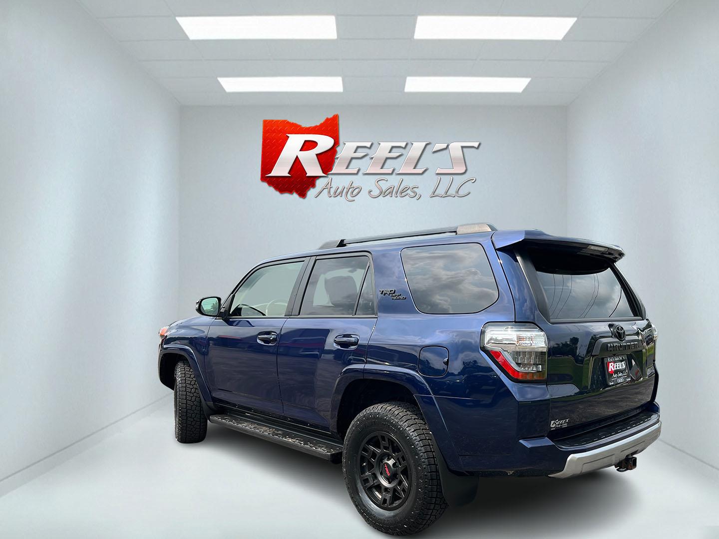 2021 Blue /Black Toyota 4Runner TRD Off-road Premium 4WD (JTERU5JR0M5) with an 4.0L V6 DOHC 24V engine, Automatic transmission, located at 11115 Chardon Rd. , Chardon, OH, 44024, (440) 214-9705, 41.580246, -81.241943- Photo#10