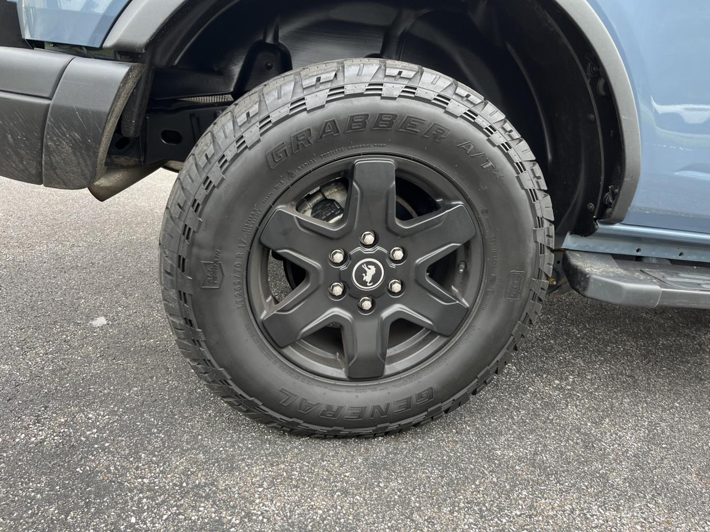 2023 Gray /Black Ford Bronco Black Diamond 4-Door (1FMDE5BH5PL) with an 2.3L I4 Turbo engine, Automatic transmission, located at 11115 Chardon Rd. , Chardon, OH, 44024, (440) 214-9705, 41.580246, -81.241943 - 2023 Ford Bronco Black Diamond 4WD – Rugged Off-Road Icon with Turbo Power and Modern Features! This 2023 Ford Bronco Black Diamond 4WD is a capable and adventure-ready SUV that offers serious off-road performance and everyday usability. Powered by a responsive 2.3L Turbocharged EcoBoost I4 engin- Photo#8
