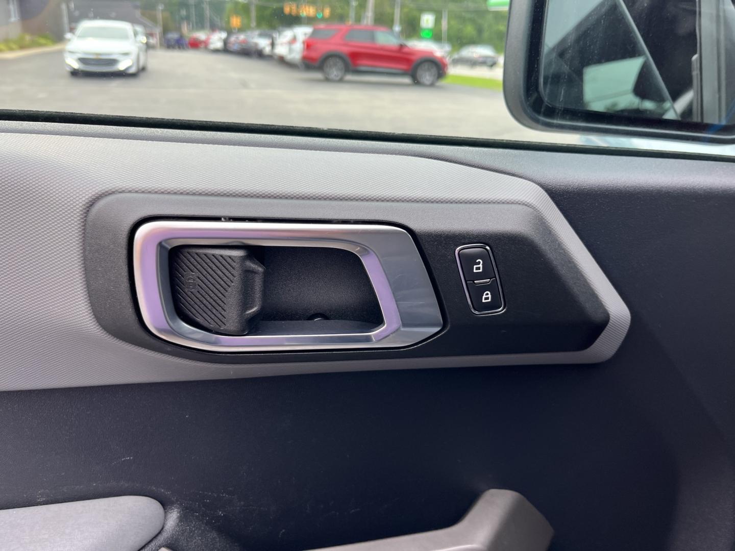 2023 Gray /Black Ford Bronco Black Diamond 4-Door (1FMDE5BH5PL) with an 2.3L I4 Turbo engine, Automatic transmission, located at 11115 Chardon Rd. , Chardon, OH, 44024, (440) 214-9705, 41.580246, -81.241943 - 2023 Ford Bronco Black Diamond 4WD – Rugged Off-Road Icon with Turbo Power and Modern Features! This 2023 Ford Bronco Black Diamond 4WD is a capable and adventure-ready SUV that offers serious off-road performance and everyday usability. Powered by a responsive 2.3L Turbocharged EcoBoost I4 engin- Photo#17