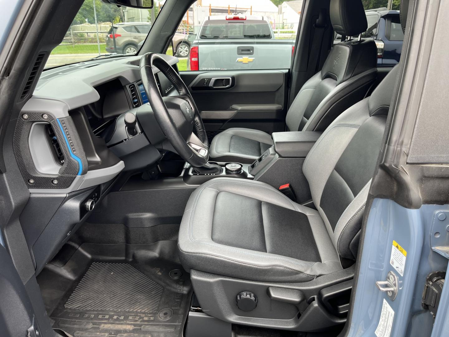 2023 Gray /Black Ford Bronco Black Diamond 4-Door (1FMDE5BH5PL) with an 2.3L I4 Turbo engine, Automatic transmission, located at 11115 Chardon Rd. , Chardon, OH, 44024, (440) 214-9705, 41.580246, -81.241943 - 2023 Ford Bronco Black Diamond 4WD – Rugged Off-Road Icon with Turbo Power and Modern Features! This 2023 Ford Bronco Black Diamond 4WD is a capable and adventure-ready SUV that offers serious off-road performance and everyday usability. Powered by a responsive 2.3L Turbocharged EcoBoost I4 engin- Photo#18