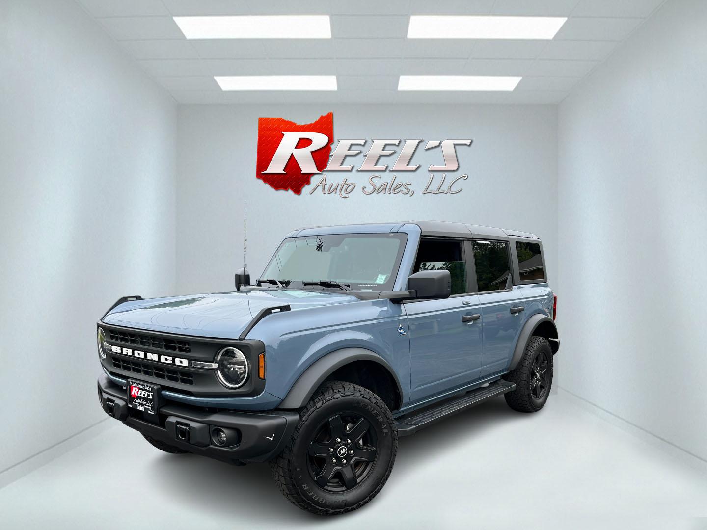 2023 Gray /Black Ford Bronco Black Diamond 4-Door (1FMDE5BH5PL) with an 2.3L I4 Turbo engine, Automatic transmission, located at 11115 Chardon Rd. , Chardon, OH, 44024, (440) 214-9705, 41.580246, -81.241943 - 2023 Ford Bronco Black Diamond 4WD – Rugged Off-Road Icon with Turbo Power and Modern Features! This 2023 Ford Bronco Black Diamond 4WD is a capable and adventure-ready SUV that offers serious off-road performance and everyday usability. Powered by a responsive 2.3L Turbocharged EcoBoost I4 engin- Photo#0