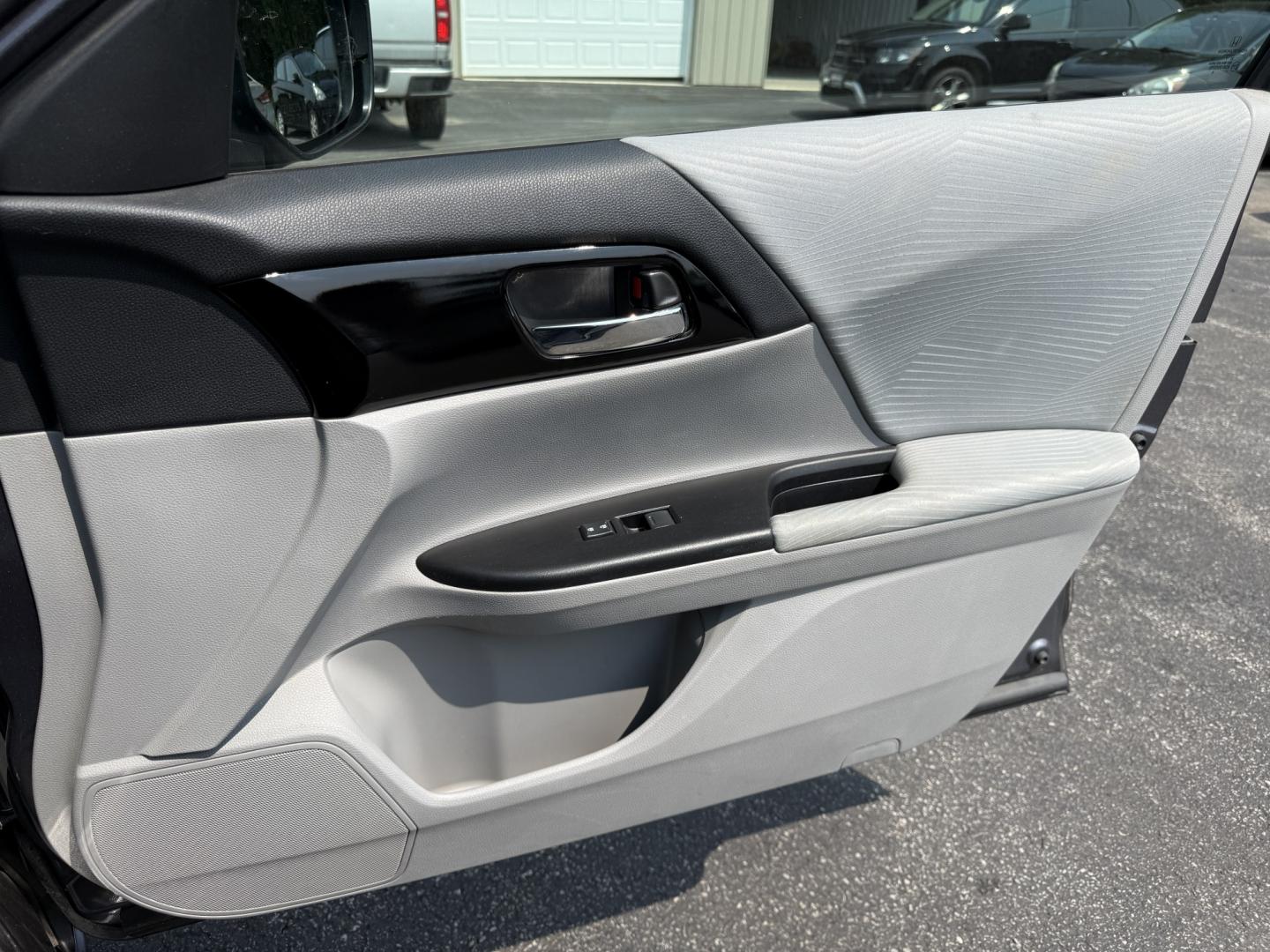 2017 Gray /Gray Honda Accord LX Sedan CVT (1HGCR2F31HA) with an 2.4L I4 DOHC 16V engine, Automatic transmission, located at 547 E. Main St., Orwell, OH, 44076, (440) 437-5893, 41.535435, -80.847855 - 2017 Honda Accord LX – Smooth, Efficient, and Built to Make Every Drive Easier There’s a reason so many people trust the Accord year after year. This 2017 Honda Accord LX continues that tradition with a refined 2.4L K24 engine that delivers an impressive 36 MPG highway. Switch between ECO Mode- Photo#38