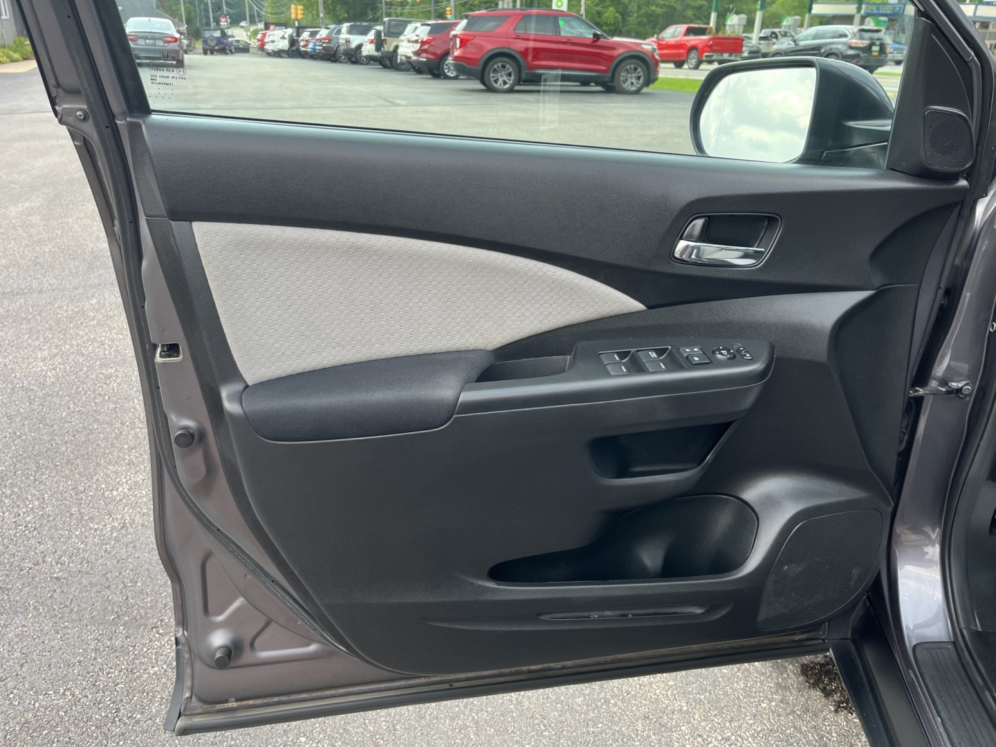 2015 Gray /Gray Honda CR-V EX 4WD (5J6RM4H56FL) with an 2.4L I4 DOHC 16V engine, Automatic transmission, located at 11115 Chardon Rd. , Chardon, OH, 44024, (440) 214-9705, 41.580246, -81.241943 - 2015 Honda CR-V EX AWD – The Compact SUV That Quietly Earns Your Trust Some vehicles just make everyday life feel easier. This 2015 Honda CR-V EX AWD is one of them. With its reliable 2.4L K24 engine, available ECO Mode, and capable AWD, it delivers confident all-weather performance and a strong- Photo#15