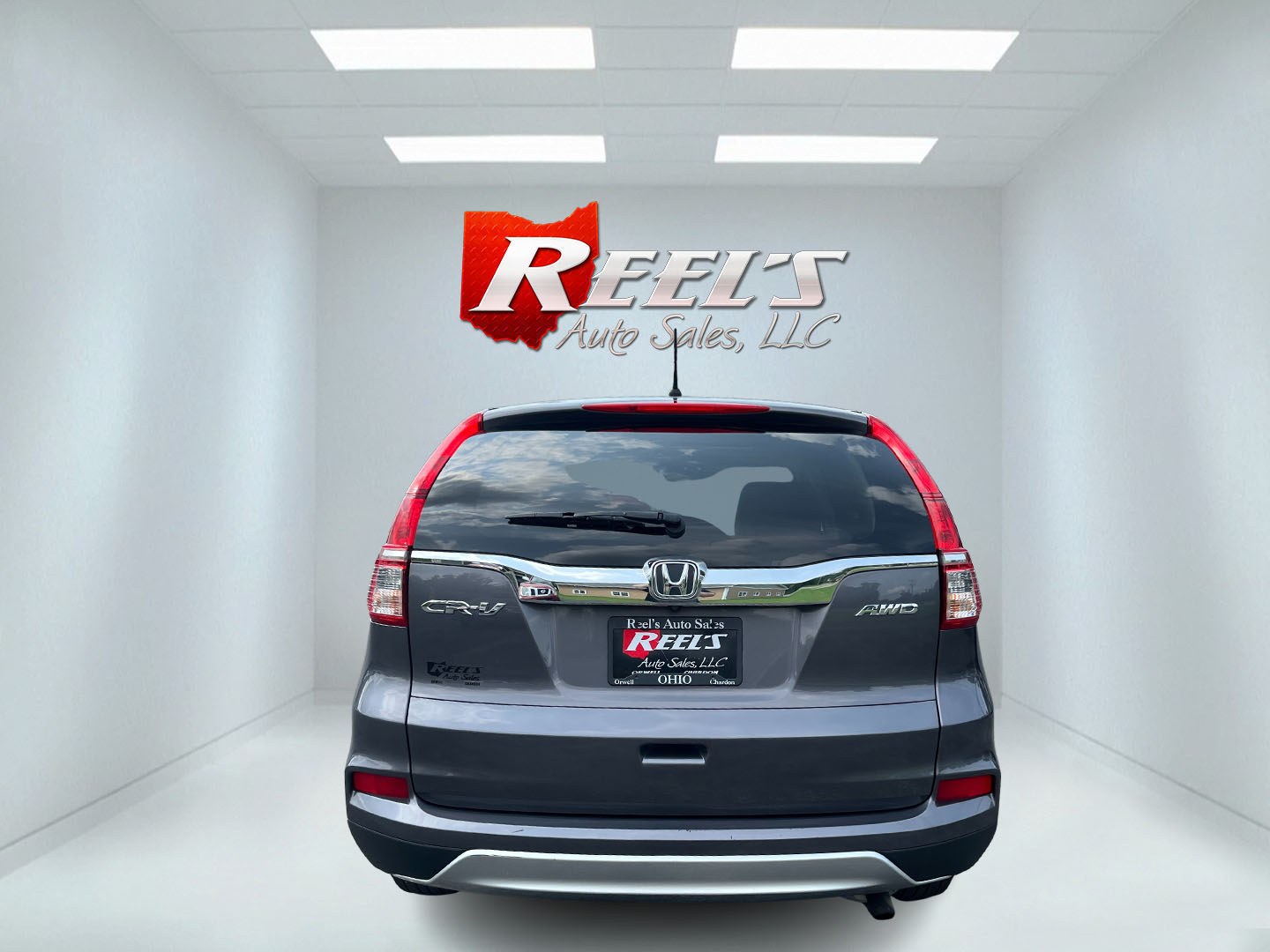 2015 Gray /Gray Honda CR-V EX 4WD (5J6RM4H56FL) with an 2.4L I4 DOHC 16V engine, Automatic transmission, located at 11115 Chardon Rd. , Chardon, OH, 44024, (440) 214-9705, 41.580246, -81.241943 - 2015 Honda CR-V EX AWD – The Compact SUV That Quietly Earns Your Trust Some vehicles just make everyday life feel easier. This 2015 Honda CR-V EX AWD is one of them. With its reliable 2.4L K24 engine, available ECO Mode, and capable AWD, it delivers confident all-weather performance and a strong- Photo#9