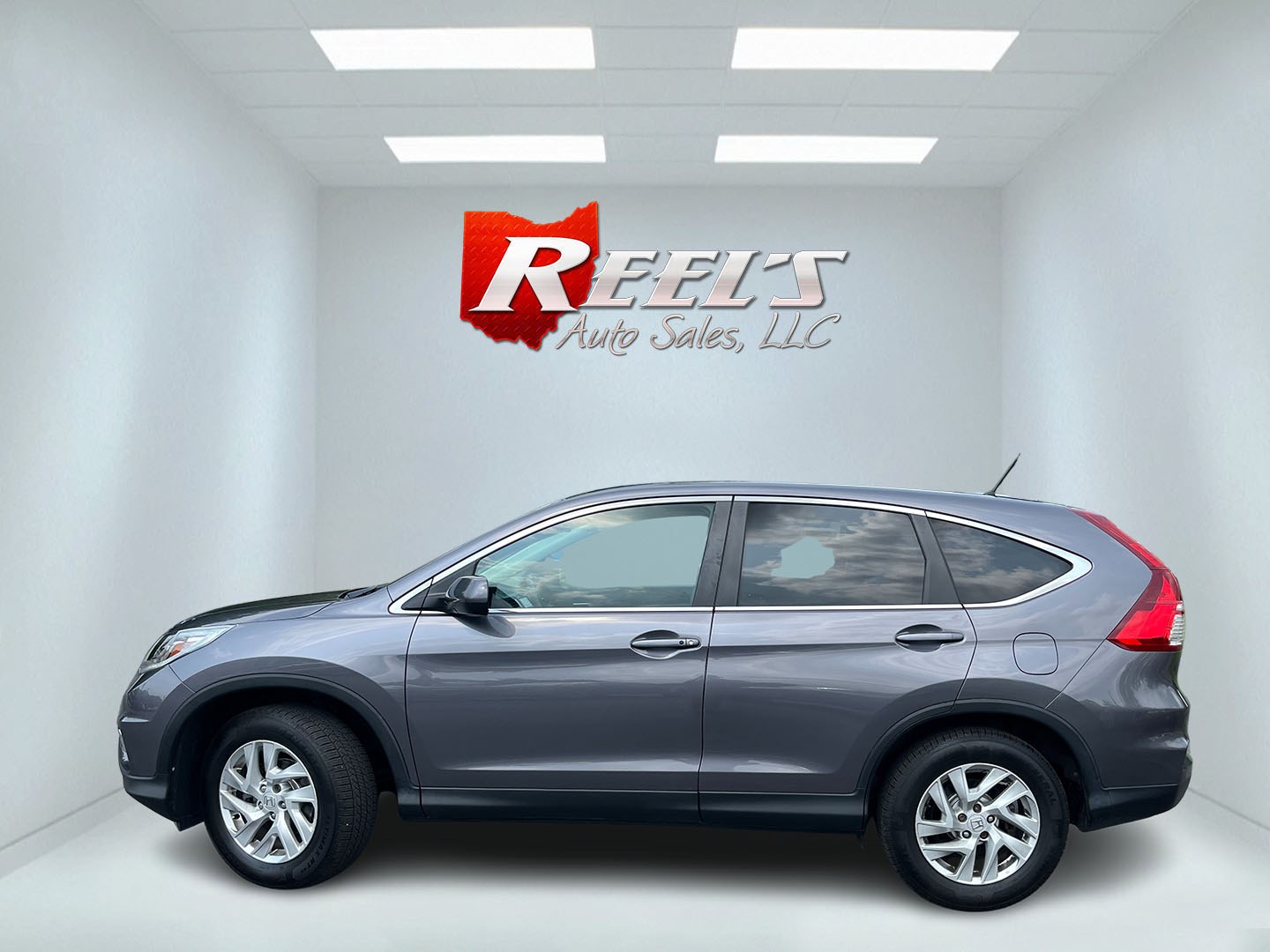 2015 Gray /Gray Honda CR-V EX 4WD (5J6RM4H56FL) with an 2.4L I4 DOHC 16V engine, Automatic transmission, located at 11115 Chardon Rd. , Chardon, OH, 44024, (440) 214-9705, 41.580246, -81.241943 - 2015 Honda CR-V EX AWD – The Compact SUV That Quietly Earns Your Trust Some vehicles just make everyday life feel easier. This 2015 Honda CR-V EX AWD is one of them. With its reliable 2.4L K24 engine, available ECO Mode, and capable AWD, it delivers confident all-weather performance and a strong- Photo#12