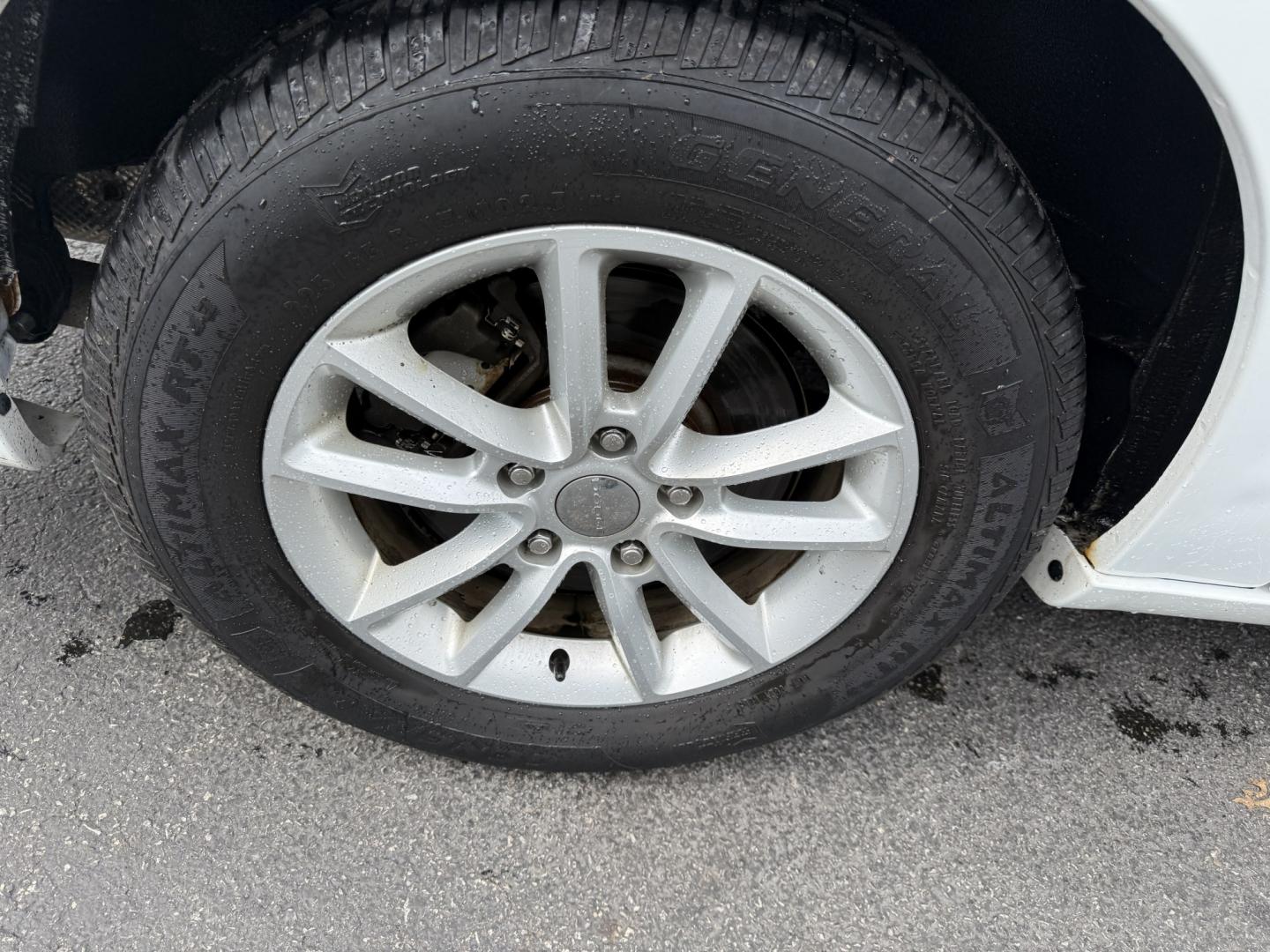 2019 White /Black Dodge Grand Caravan SXT (2C4RDGCGXKR) with an 3.6L V6 DOHC 24V engine, Automatic transmission, located at 547 E. Main St., Orwell, OH, 44076, (440) 437-5893, 41.535435, -80.847855 - 2019 Dodge Grand Caravan SXT – The Family Hauler That Makes Every Trip Easier Family life is busy enough. This 2019 Dodge Grand Caravan SXT is built to make the miles feel lighter. Under the hood, the proven 3.6L Pentastar V6 paired with a smooth 6-speed automatic and flex-fuel capability deliver- Photo#28