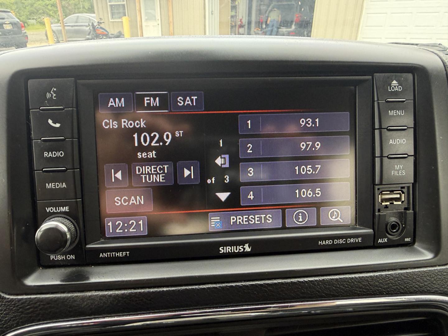 2019 White /Black Dodge Grand Caravan SXT (2C4RDGCGXKR) with an 3.6L V6 DOHC 24V engine, Automatic transmission, located at 547 E. Main St., Orwell, OH, 44076, (440) 437-5893, 41.535435, -80.847855 - 2019 Dodge Grand Caravan SXT – The Family Hauler That Makes Every Trip Easier Family life is busy enough. This 2019 Dodge Grand Caravan SXT is built to make the miles feel lighter. Under the hood, the proven 3.6L Pentastar V6 paired with a smooth 6-speed automatic and flex-fuel capability deliver- Photo#16