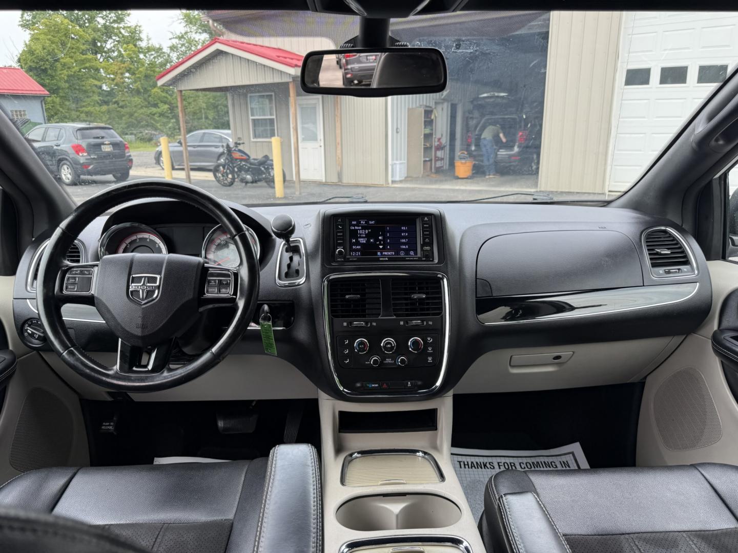 2019 White /Black Dodge Grand Caravan SXT (2C4RDGCGXKR) with an 3.6L V6 DOHC 24V engine, Automatic transmission, located at 547 E. Main St., Orwell, OH, 44076, (440) 437-5893, 41.535435, -80.847855 - 2019 Dodge Grand Caravan SXT – The Family Hauler That Makes Every Trip Easier Family life is busy enough. This 2019 Dodge Grand Caravan SXT is built to make the miles feel lighter. Under the hood, the proven 3.6L Pentastar V6 paired with a smooth 6-speed automatic and flex-fuel capability deliver- Photo#24