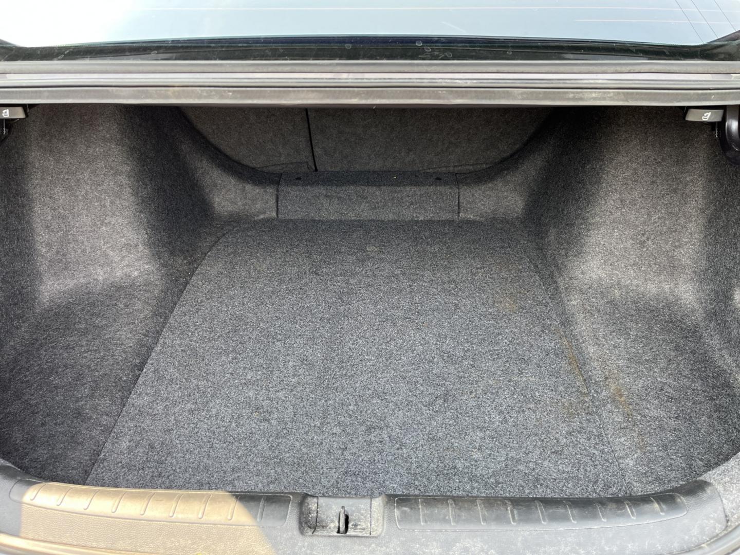 2019 Gray /Black Honda Accord Sport 2.0T (1HGCV2F34KA) with an 2.0L I4 DOHC 16V TURBO engine, Automatic transmission, located at 547 E. Main St., Orwell, OH, 44076, (440) 437-5893, 41.535435, -80.847855 - 2019 Honda Accord 2.0T Sport – The Sport Sedan That Turns Daily Drives into Something Better There’s a difference between a car that simply gets you there and one that makes you look forward to the drive. This 2019 Honda Accord 2.0T Sport delivers that difference. Under the hood, the responsive- Photo#15