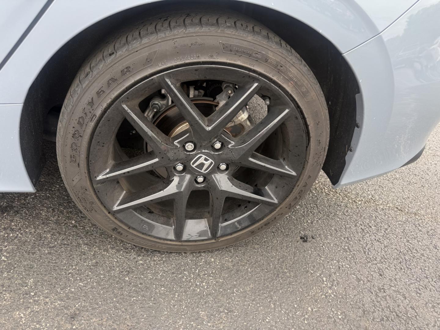 2024 Gray /Black Honda Civic Sport (19XFL2H87RE) with an 2.0L I4 DOHC 16V engine, Automatic transmission, located at 547 E. Main St., Orwell, OH, 44076, (440) 437-5893, 41.535435, -80.847855 - 2024 Honda Civic Hatch Sport – Modern Style with Strong Efficiency and Everyday Tech If you want a compact car that feels current, efficient, and enjoyable to drive, this 2024 Honda Civic Hatch Sport is a strong match. The responsive 2.0L engine delivers a solid balance of performance and fuel ec- Photo#29