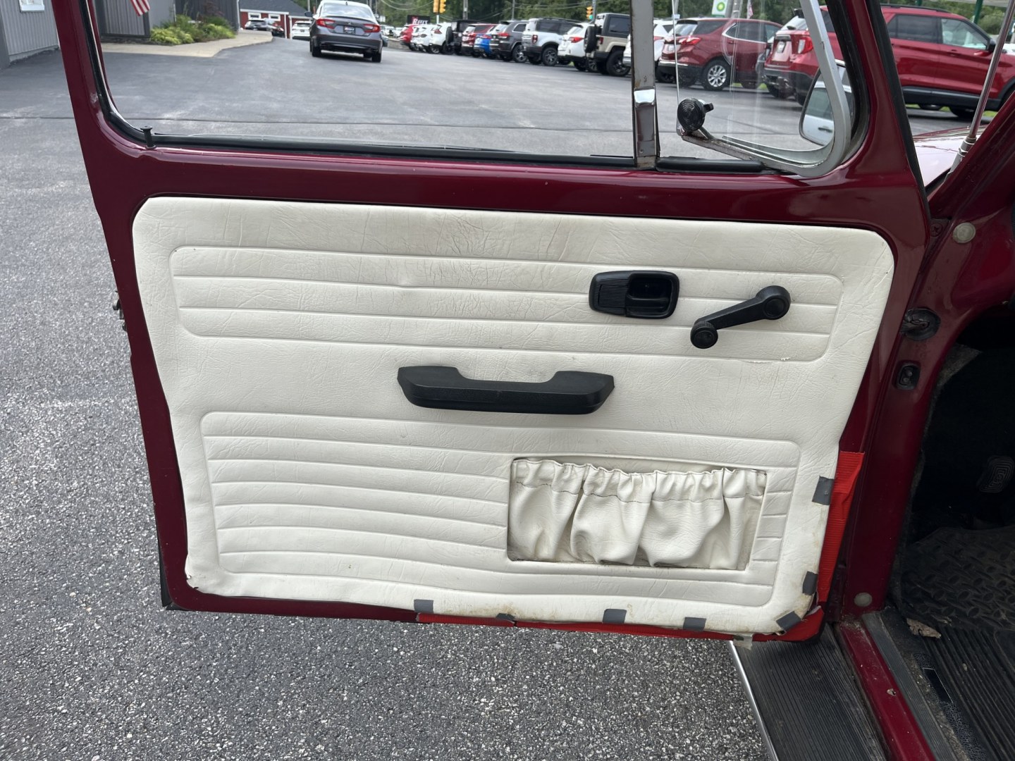 1973 Red Volkswagen Beetle (1132739250) , located at 11115 Chardon Rd. , Chardon, OH, 44024, (440) 214-9705, 41.580246, -81.241943- Photo#8