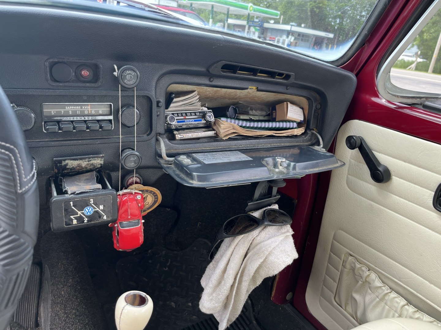 1973 Red Volkswagen Beetle (1132739250) , located at 11115 Chardon Rd. , Chardon, OH, 44024, (440) 214-9705, 41.580246, -81.241943- Photo#11