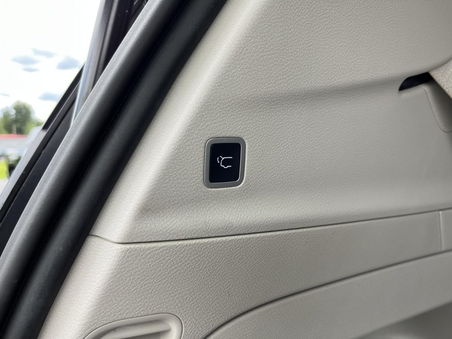 2020 Black /Black Chrysler Pacifica Touring-L Plus (2C4RC1EGXLR) with an 3.6L V6 DOHC 24V engine, Automatic transmission, located at 11115 Chardon Rd. , Chardon, OH, 44024, (440) 214-9705, 41.580246, -81.241943 - 2020 Chrysler Pacifica Touring L Plus – Family-Ready Comfort with Premium Features If you’re looking for a minivan that makes long drives and daily routines easier, this 2020 Chrysler Pacifica Touring L Plus is a strong choice. The smooth 3.6L Pentastar V6 and 9-speed automatic deliver reliable- Photo#15