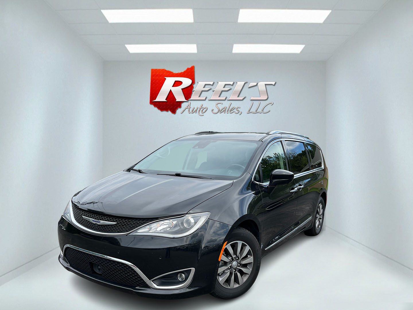 photo of 2020 Chrysler Pacifica Touring-L Plus